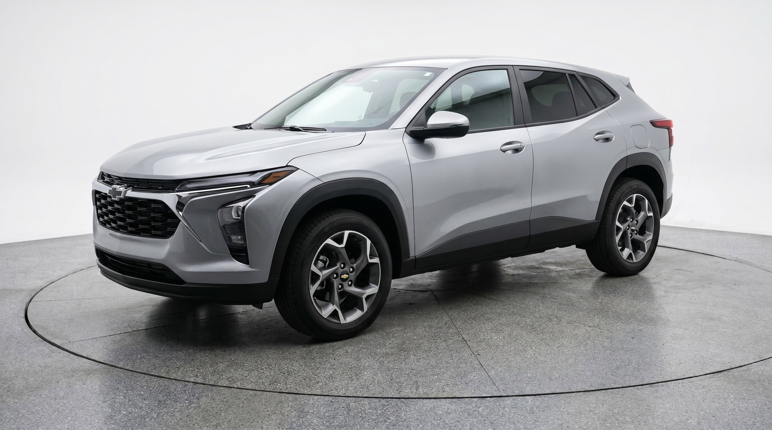 Thumbnail: 2025 Chevrolet Trax - 3