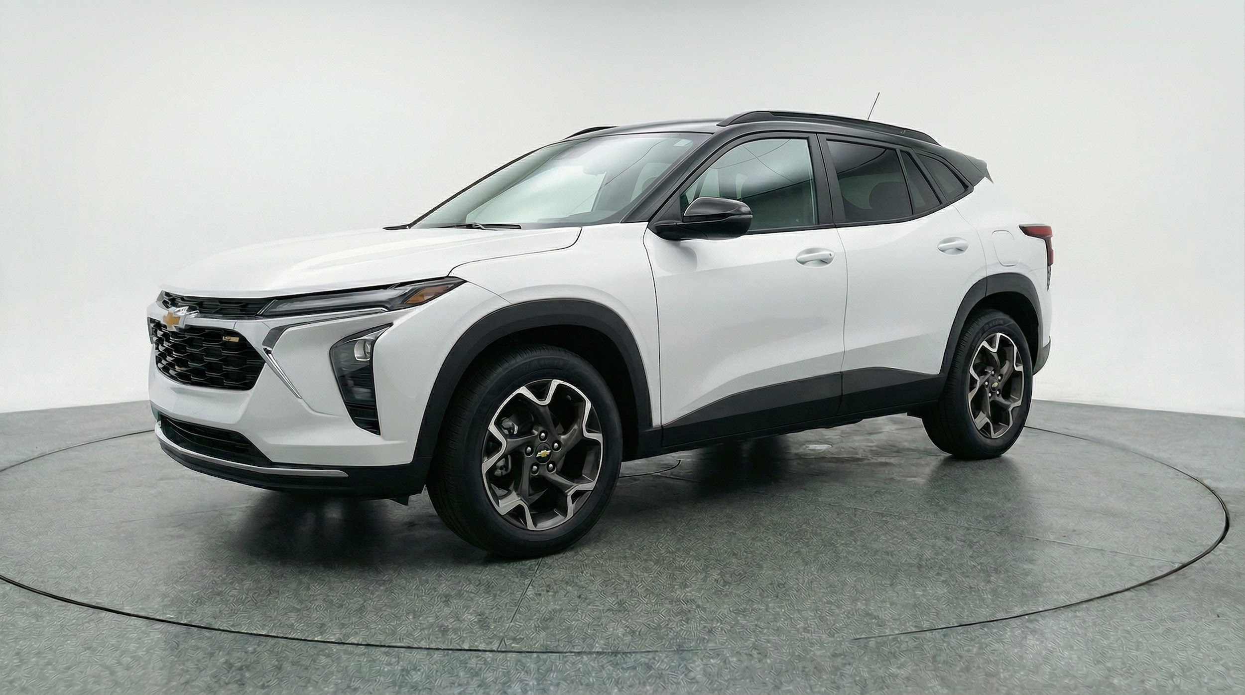 Thumbnail: 2025 Chevrolet Trax - 3