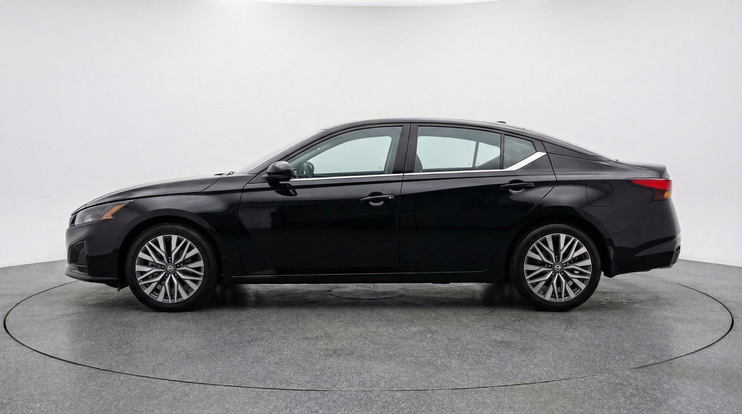 Thumbnail: 2026 Nissan Altima - 5