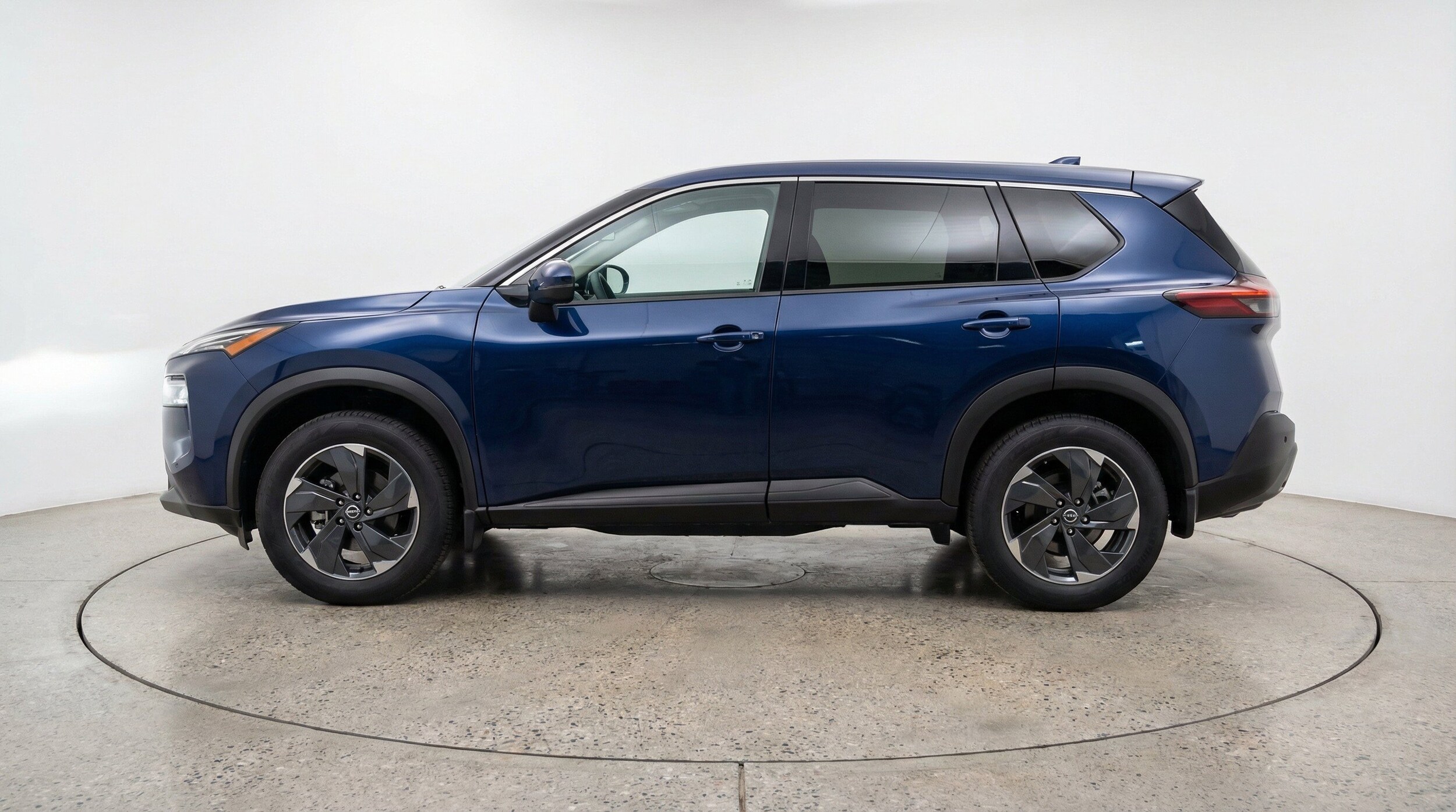 Thumbnail: 2025 Nissan Rogue - 5