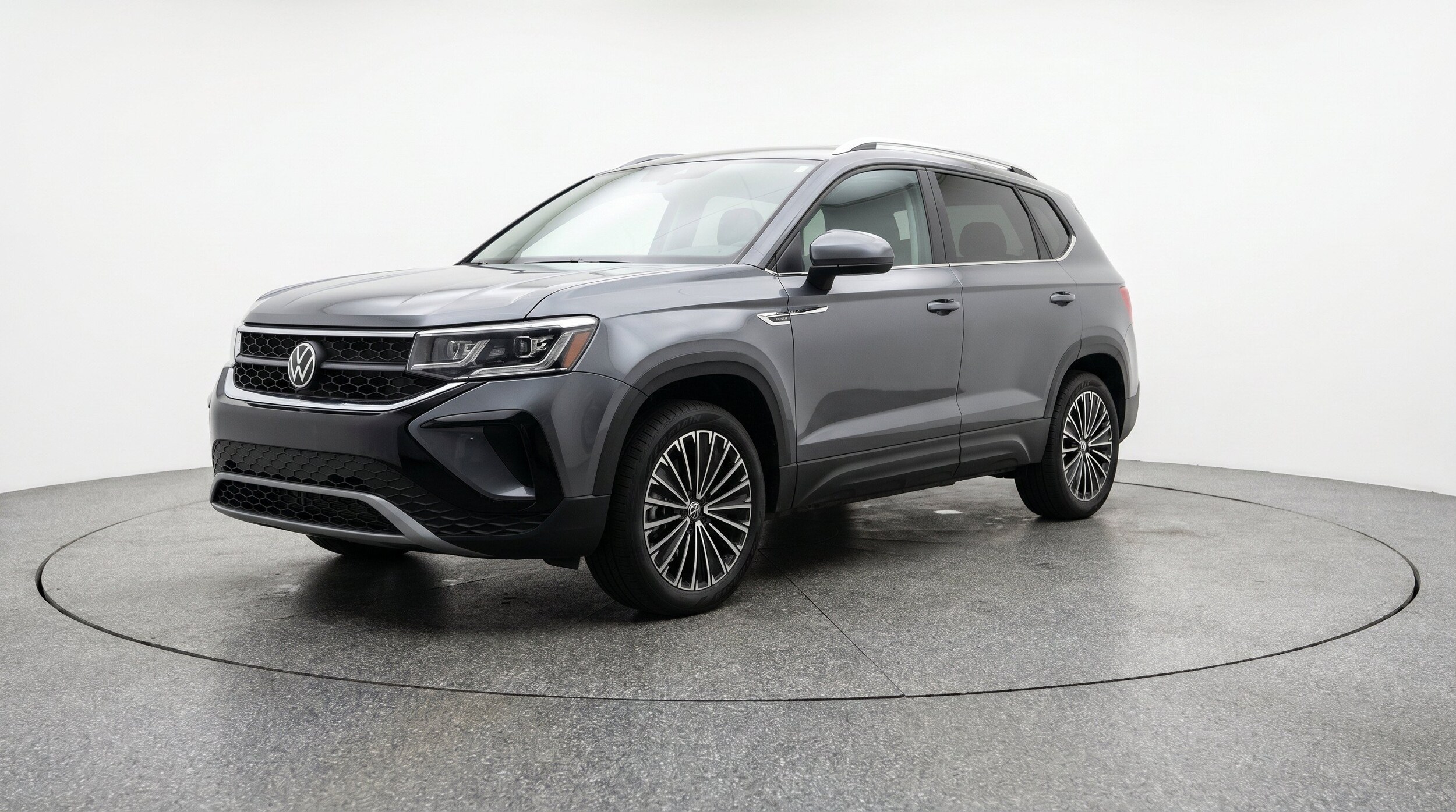 Thumbnail: 2026 Volkswagen Taos - 3