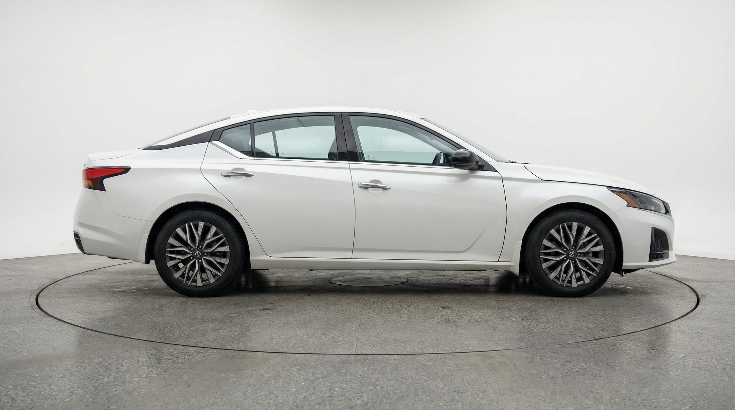 Thumbnail: 2025 Nissan Altima - 8