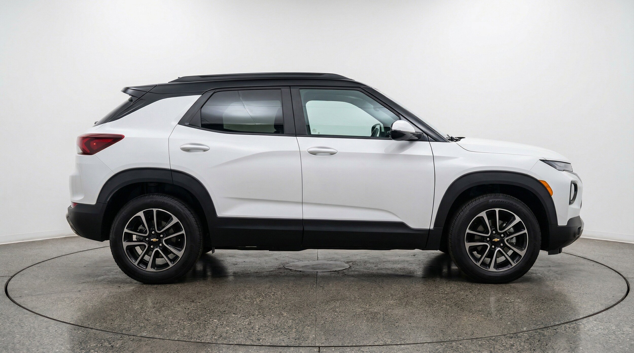 Thumbnail: 2025 Chevrolet TrailBlazer - 11