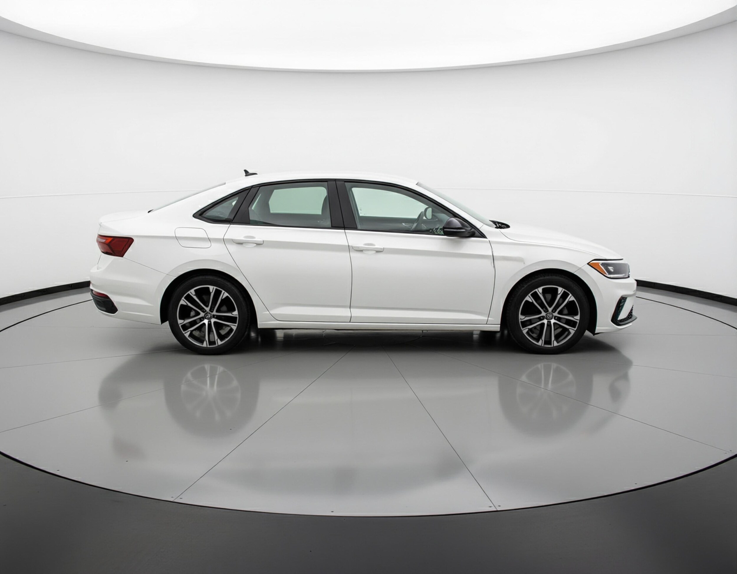 Thumbnail: 2025 Volkswagen Jetta - 8