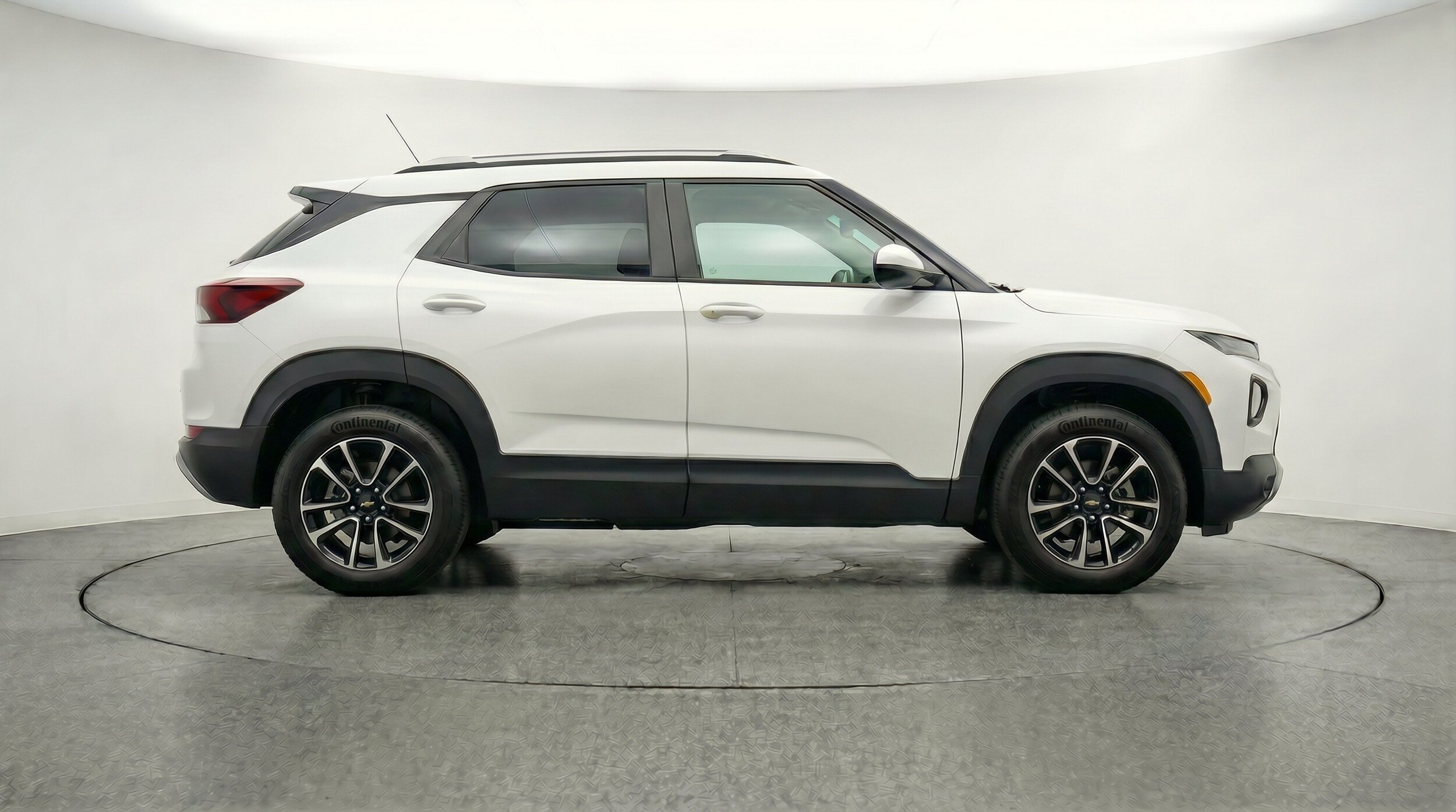 Thumbnail: 2025 Chevrolet TrailBlazer - 11