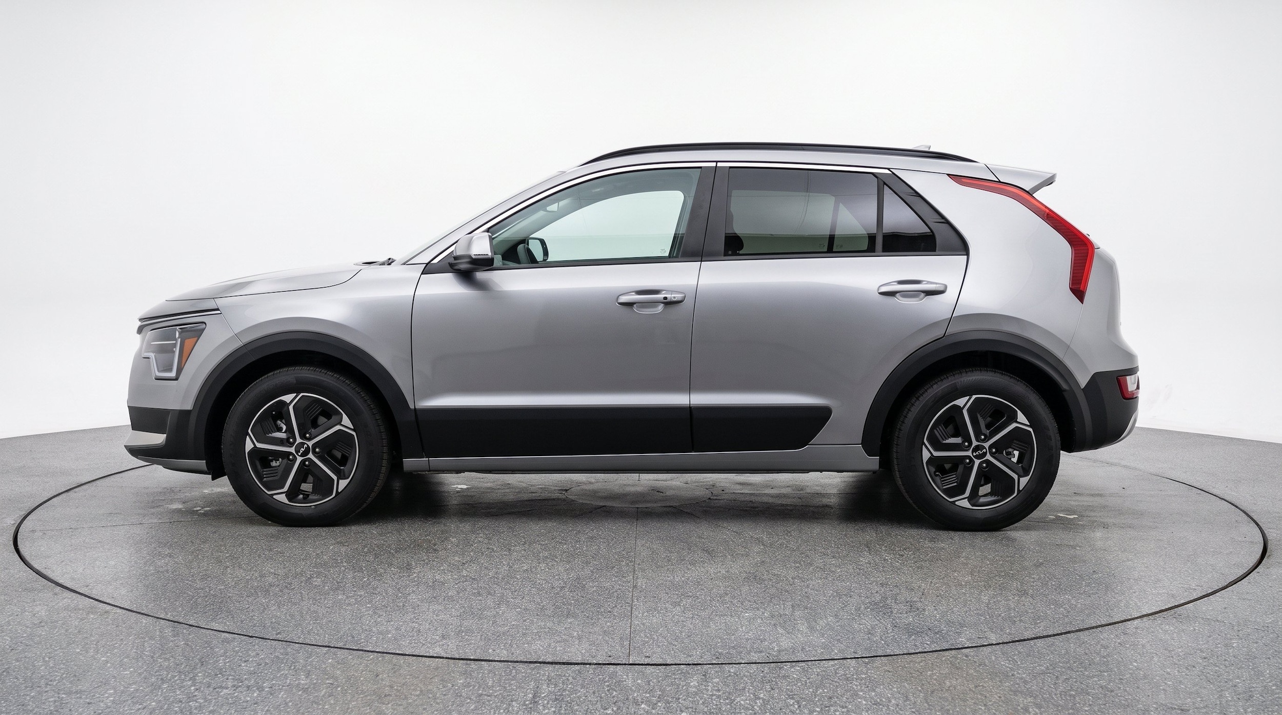 Thumbnail: 2026 Kia Niro - 5