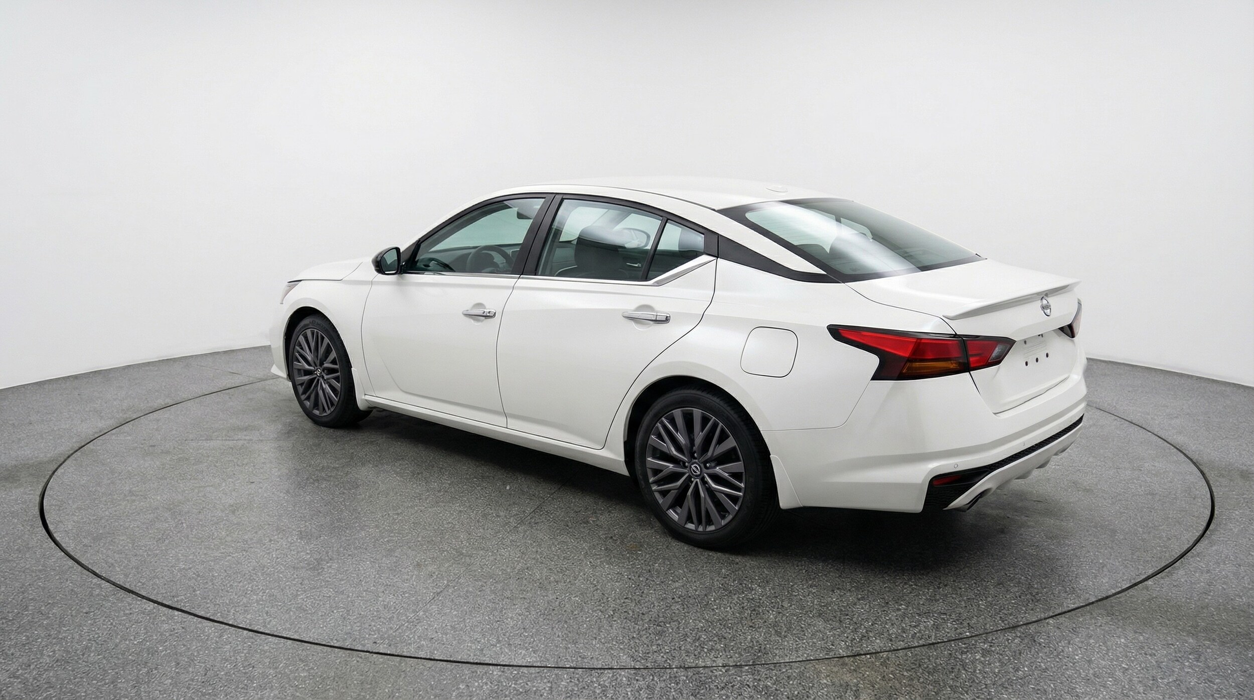 Thumbnail: 2025 Nissan Altima - 5