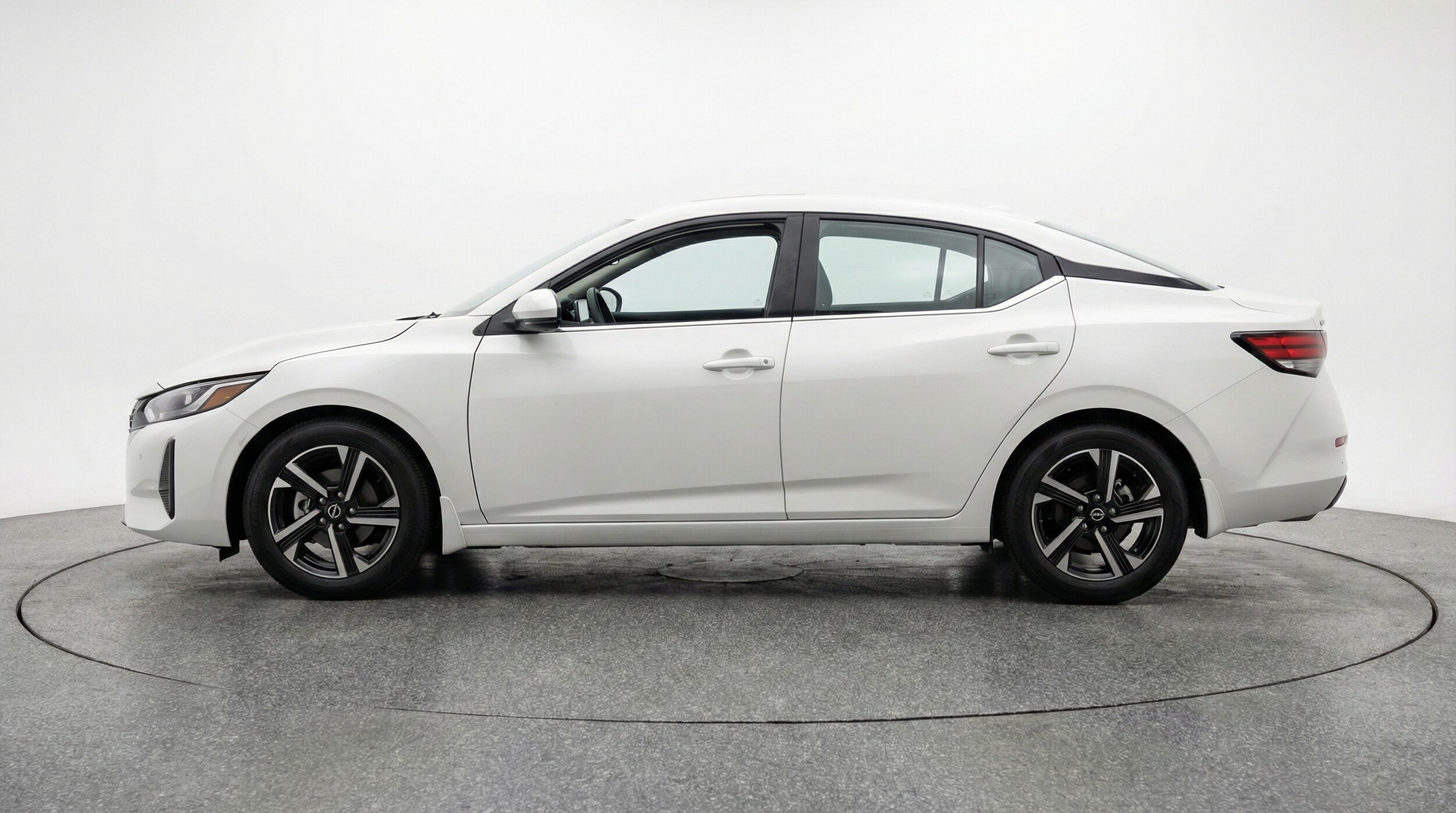 Thumbnail: 2025 Nissan Sentra - 4