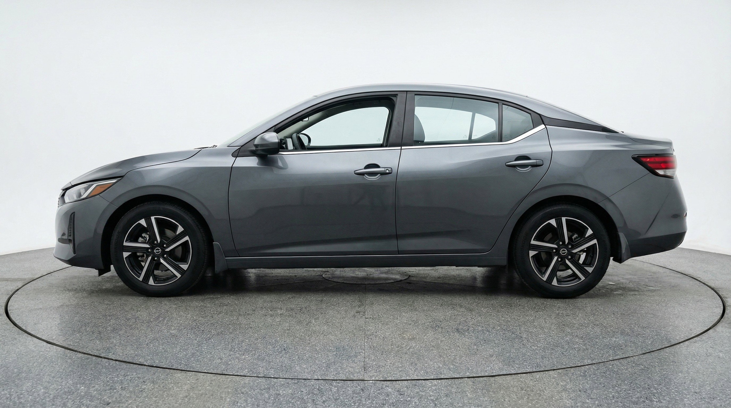 Thumbnail: 2025 Nissan Sentra - 5
