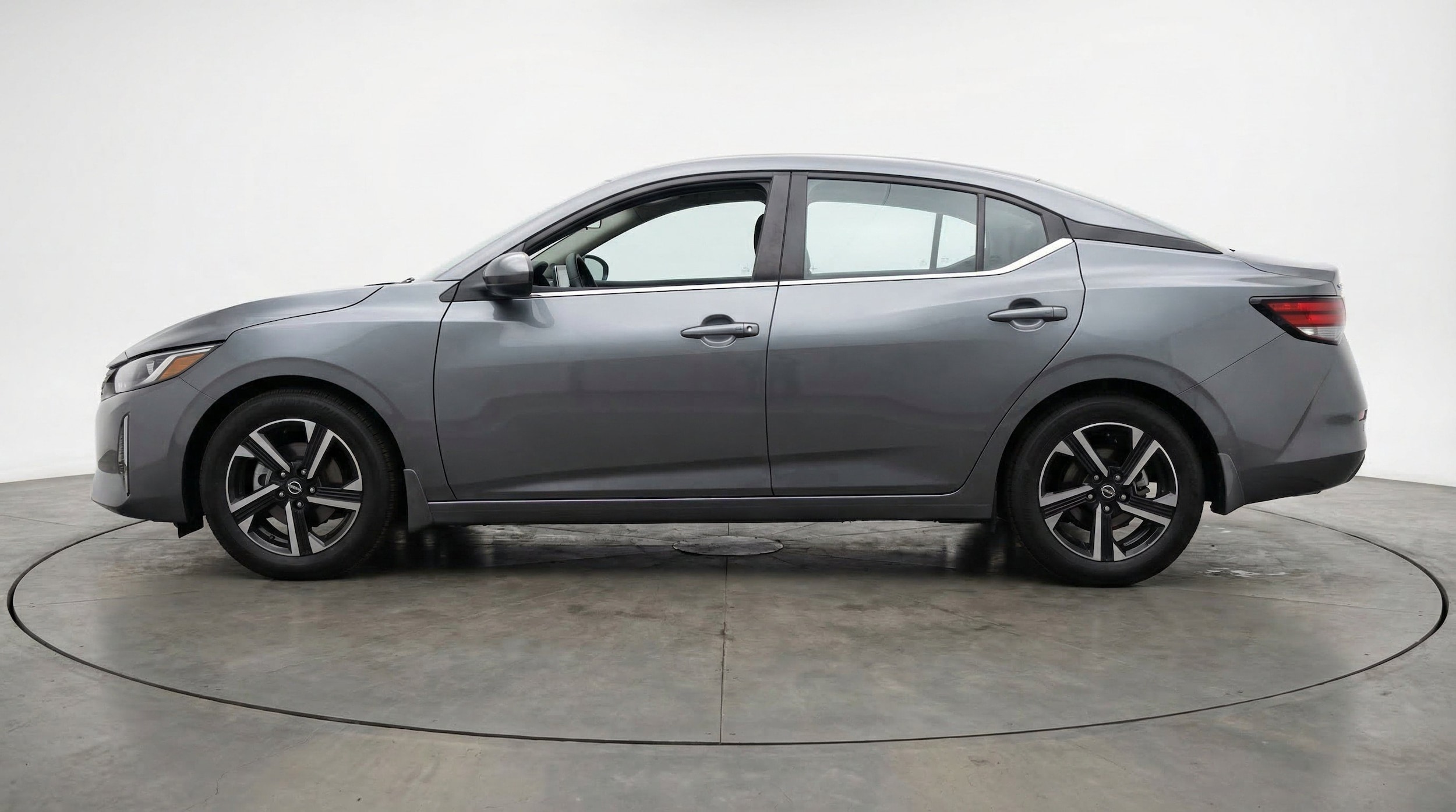 Thumbnail: 2025 Nissan Sentra - 5