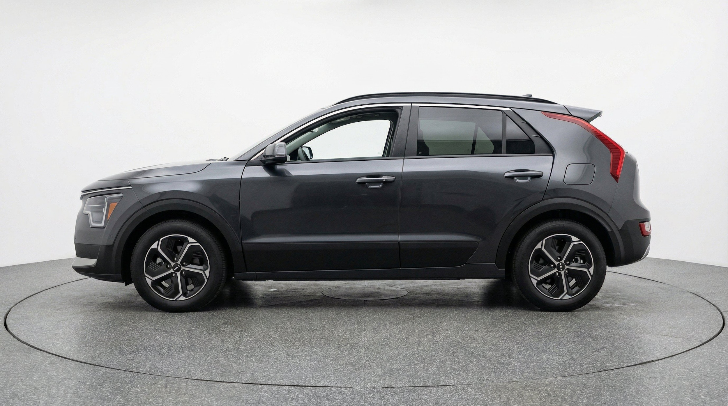 Thumbnail: 2026 Kia Niro - 5