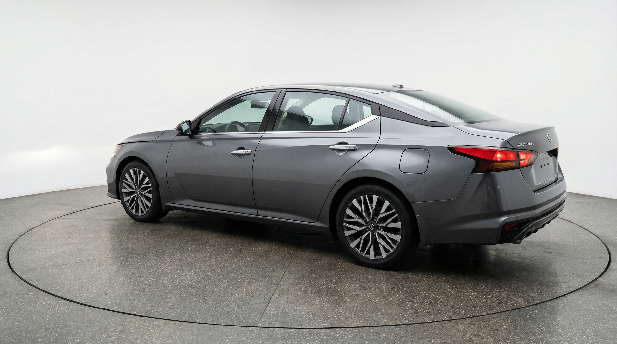 Thumbnail: 2025 Nissan Altima - 5