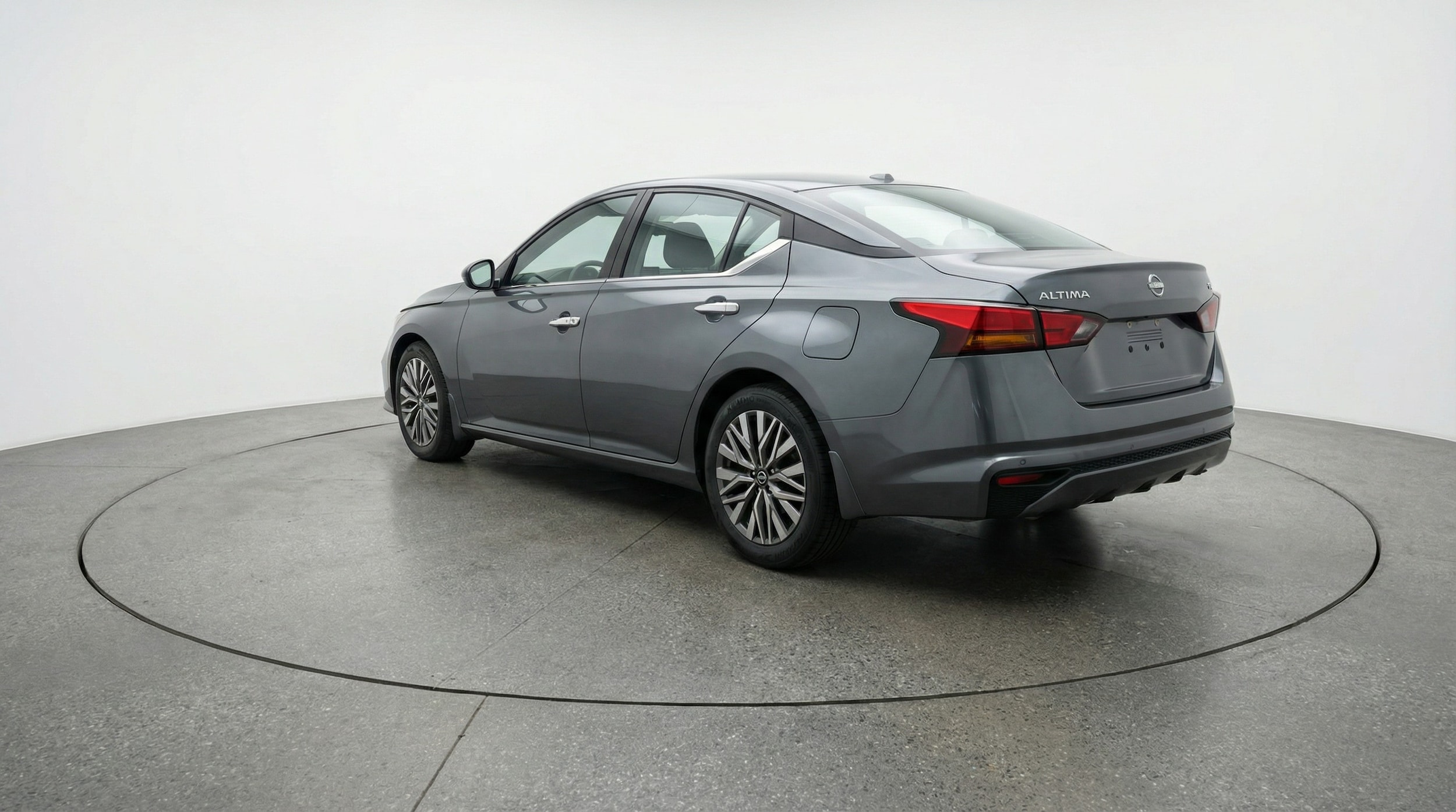 Thumbnail: 2025 Nissan Altima - 5