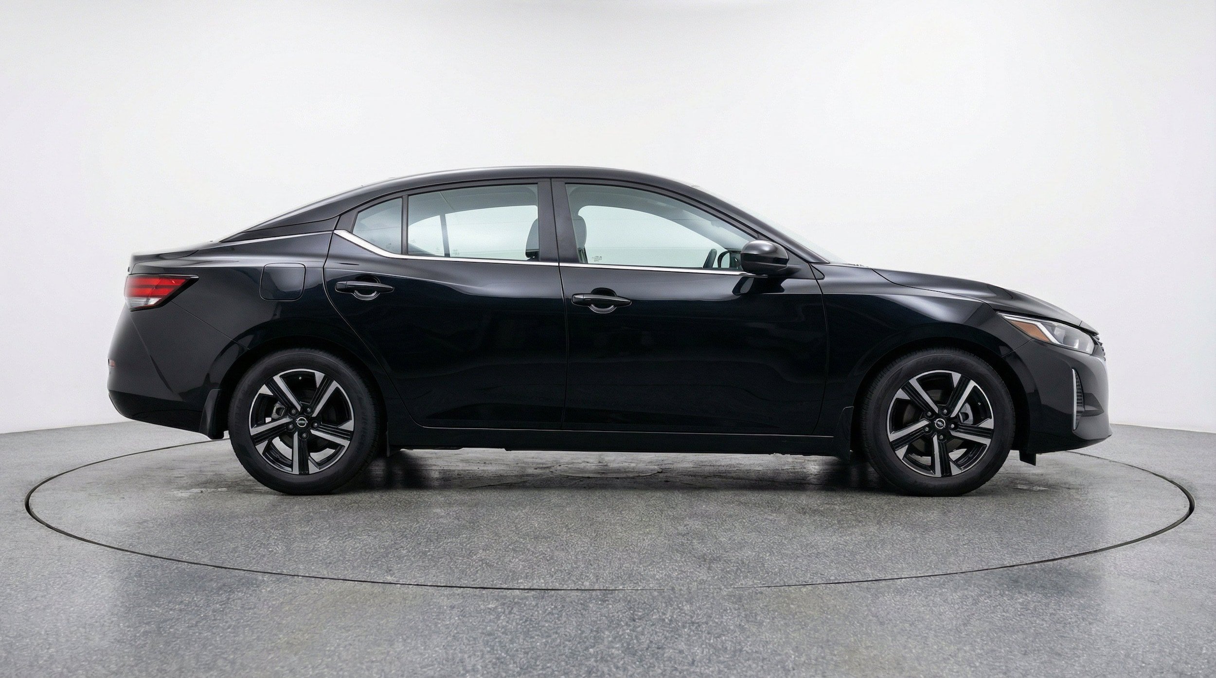 Thumbnail: 2025 Nissan Sentra - 9