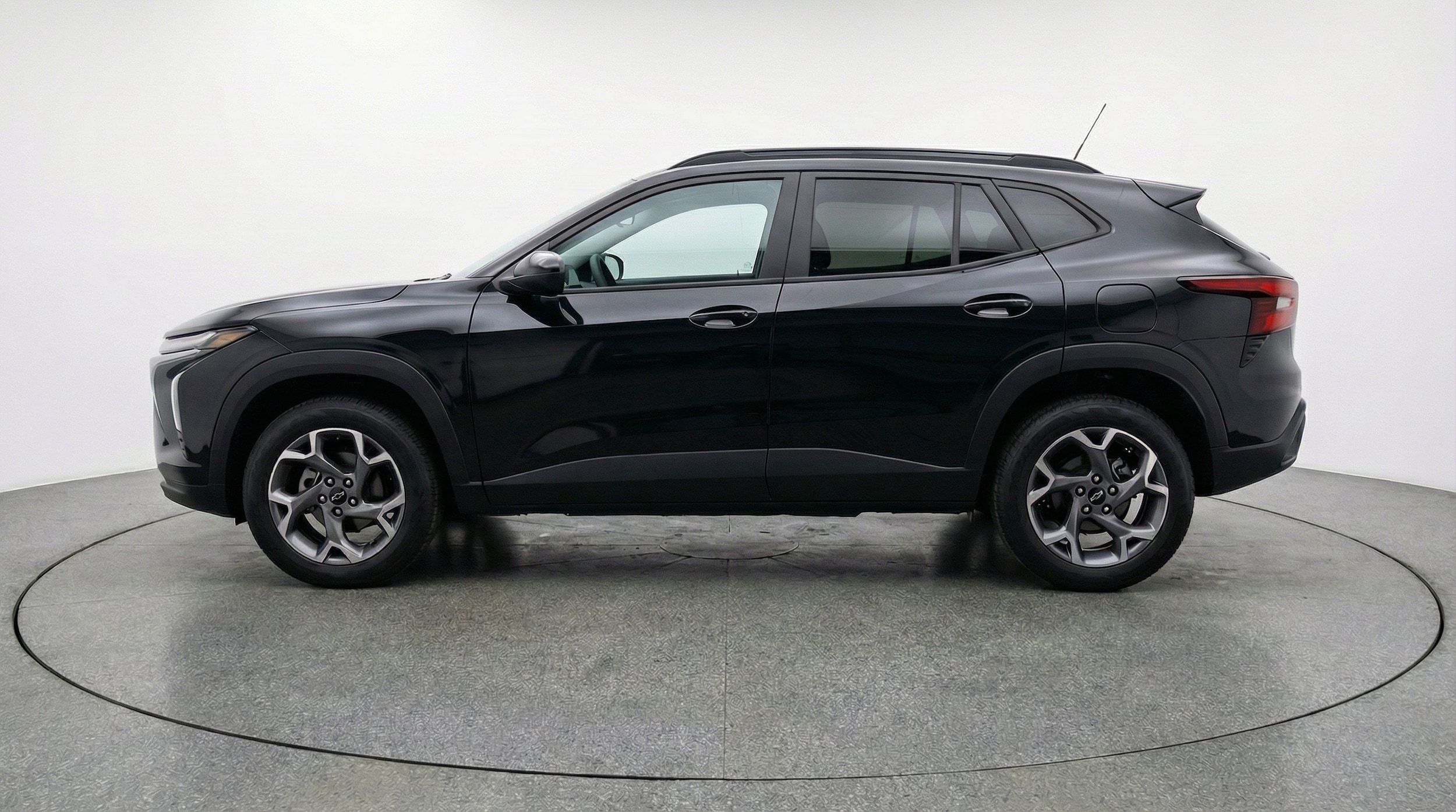 Thumbnail: 2025 Chevrolet Trax - 5