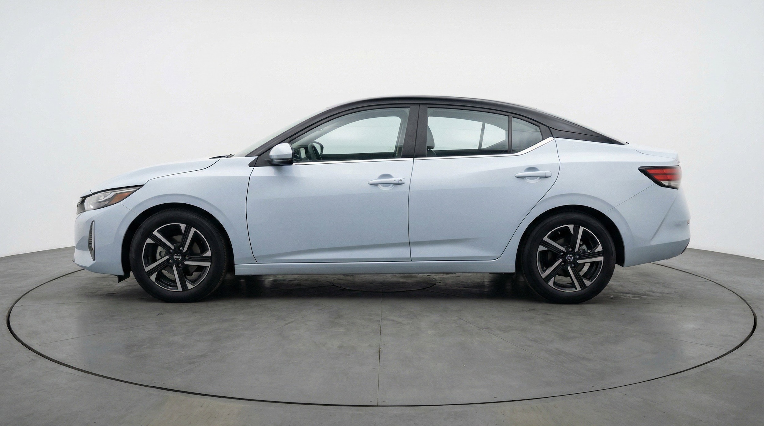 Thumbnail: 2025 Nissan Sentra - 5