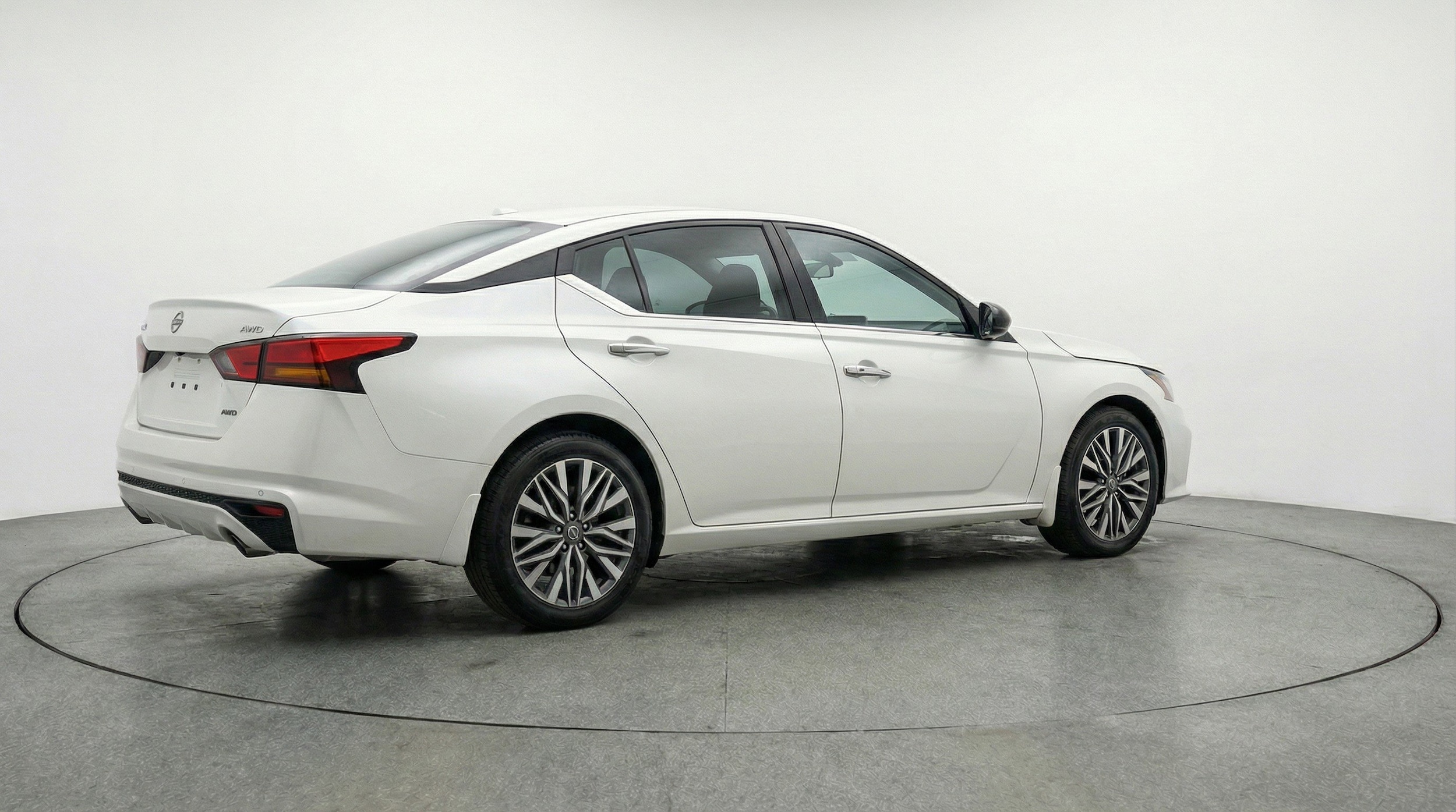 Thumbnail: 2025 Nissan Altima - 9