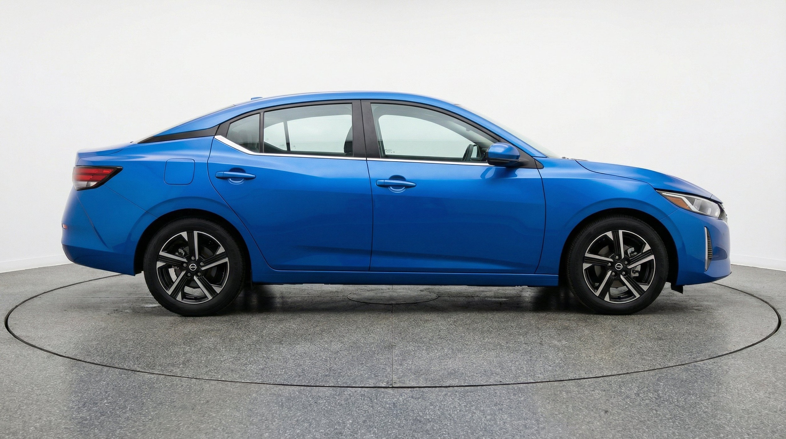 Thumbnail: 2025 Nissan Sentra - 11