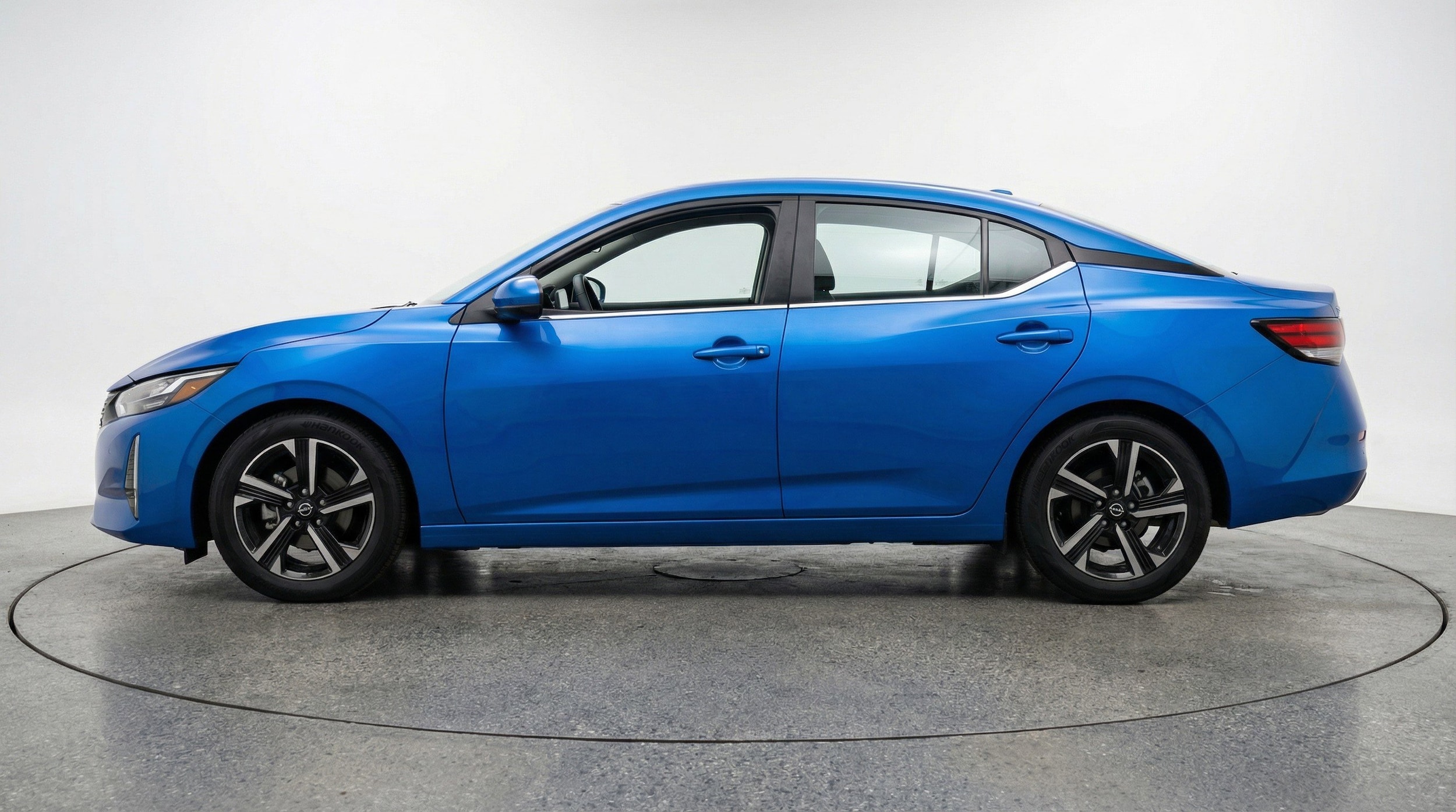 Thumbnail: 2025 Nissan Sentra - 5