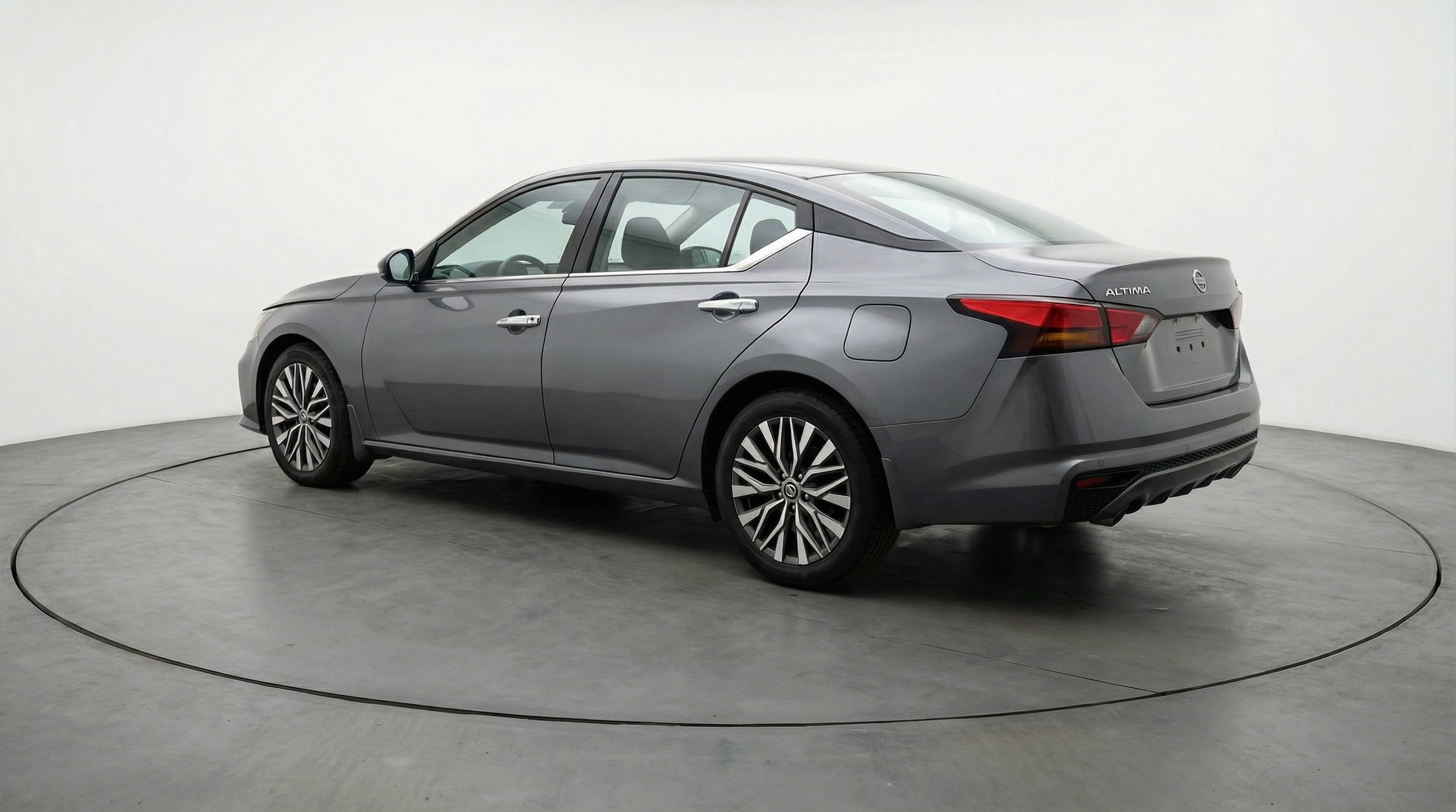 Thumbnail: 2025 Nissan Altima - 5