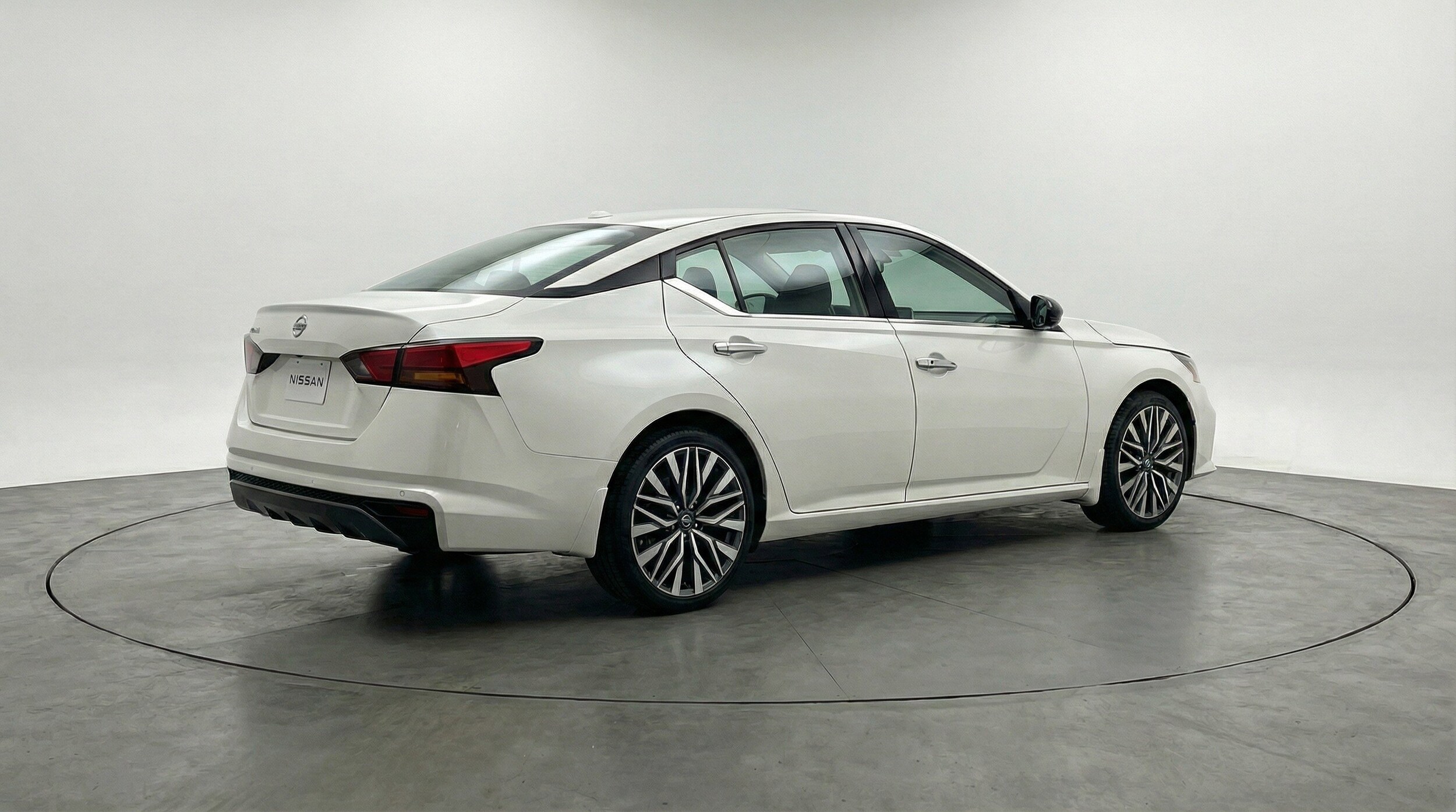 Thumbnail: 2025 Nissan Altima - 9