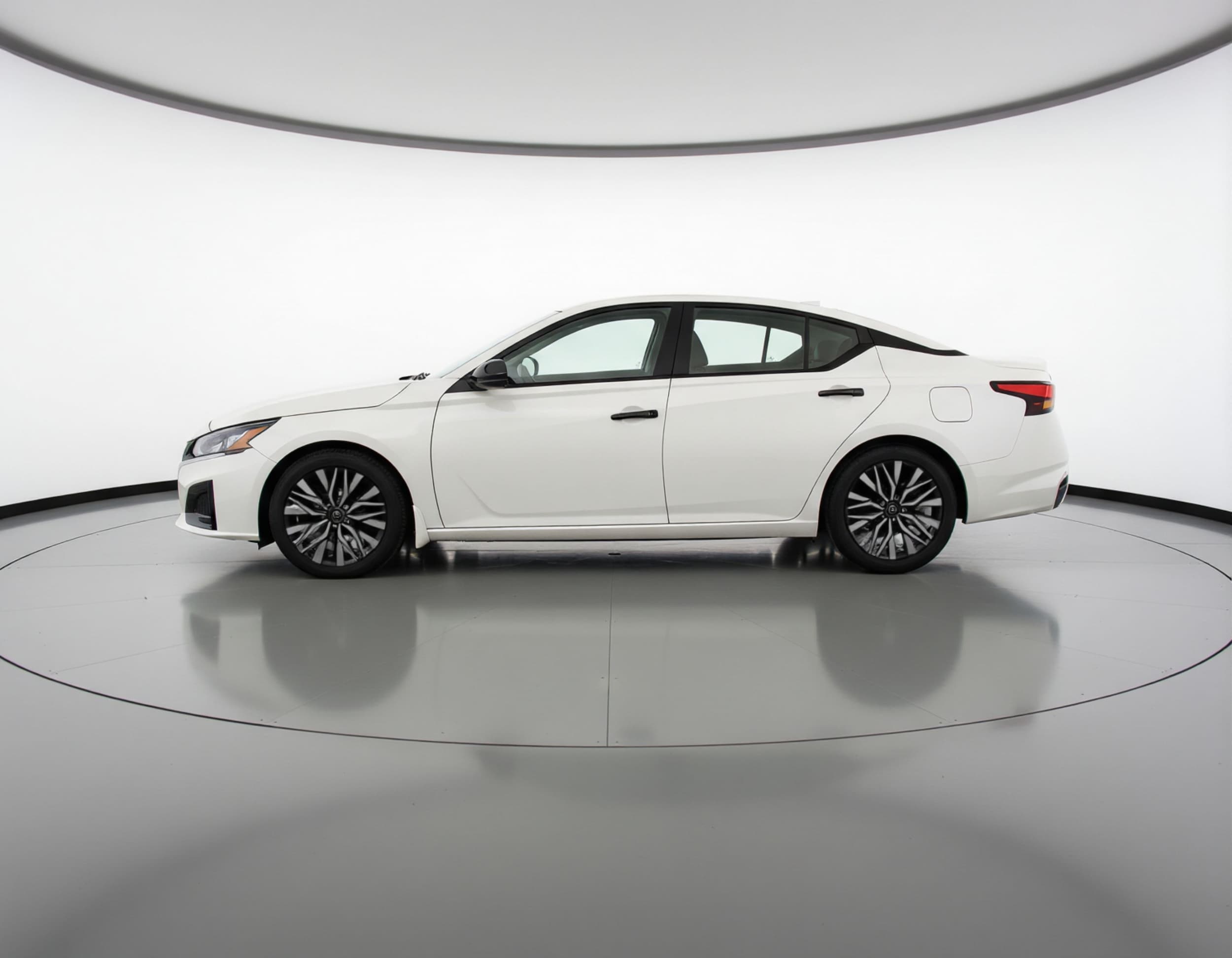 Thumbnail: 2025 Nissan Altima - 4