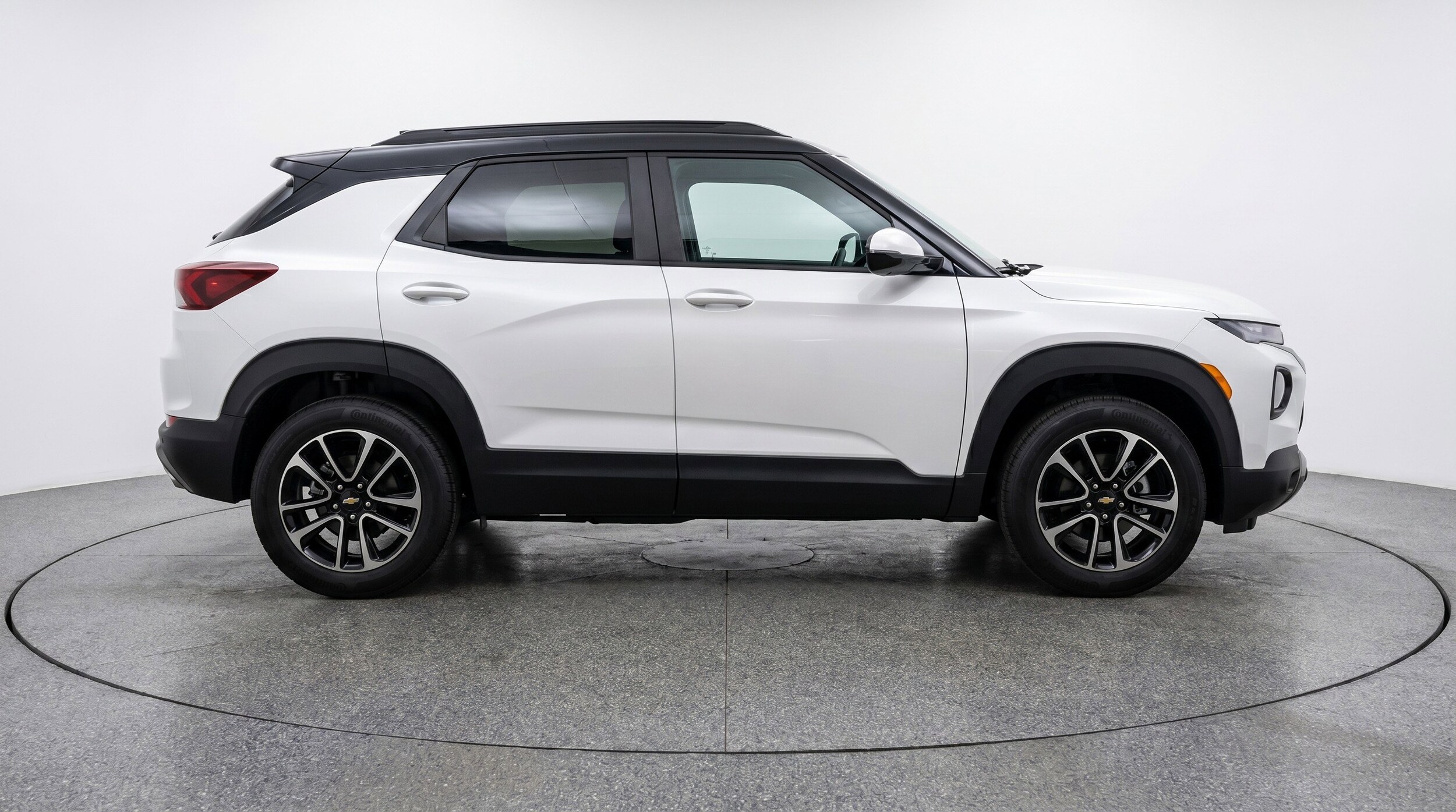 Thumbnail: 2025 Chevrolet TrailBlazer - 11