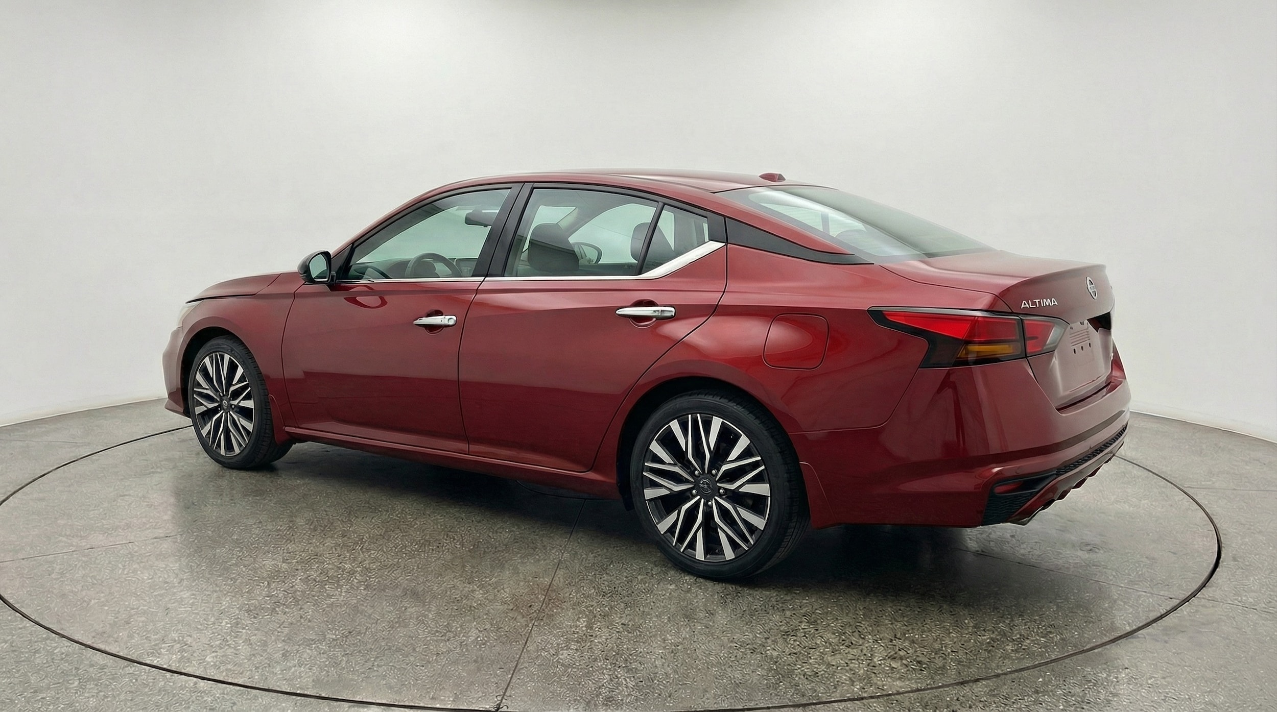 Thumbnail: 2025 Nissan Altima - 5