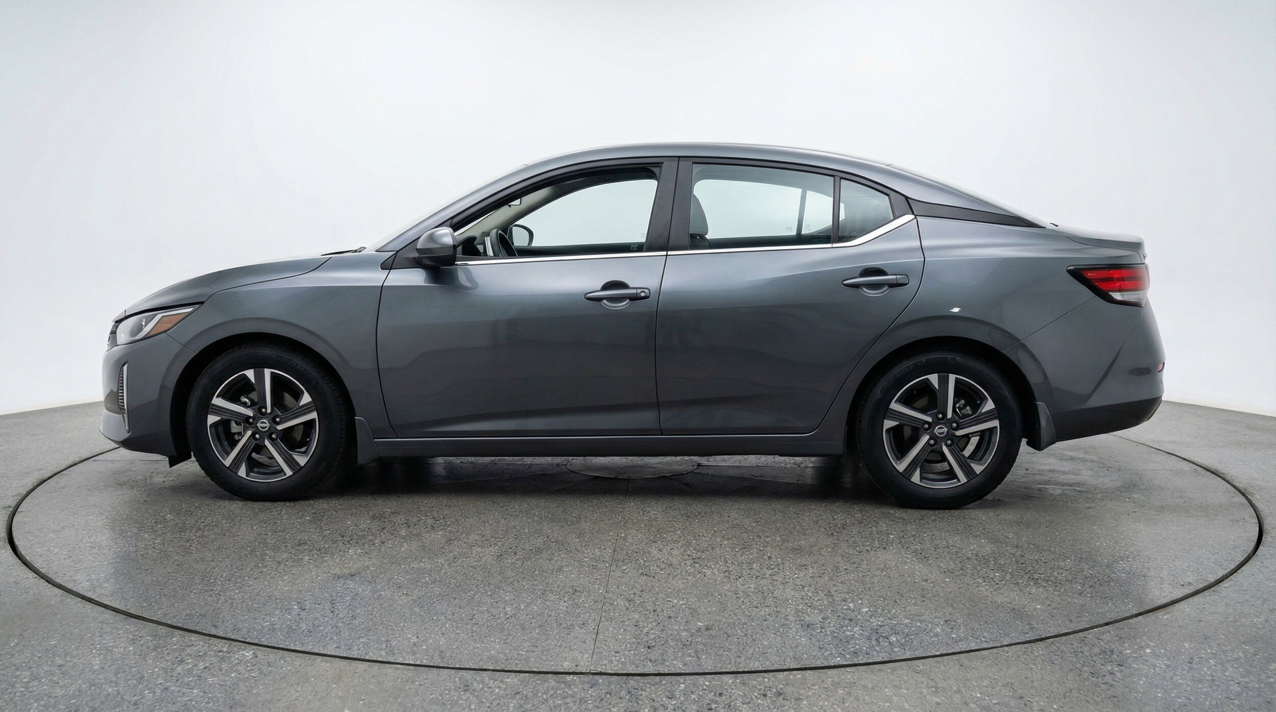 Thumbnail: 2025 Nissan Sentra - 5