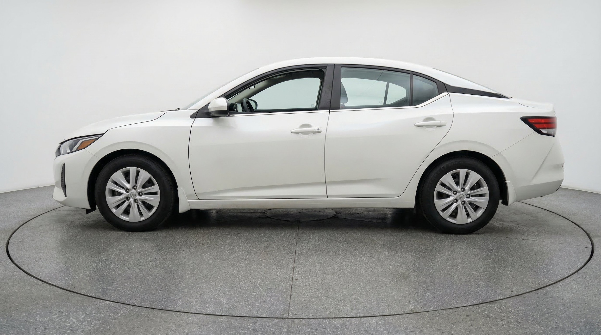 Thumbnail: 2025 Nissan Sentra - 5