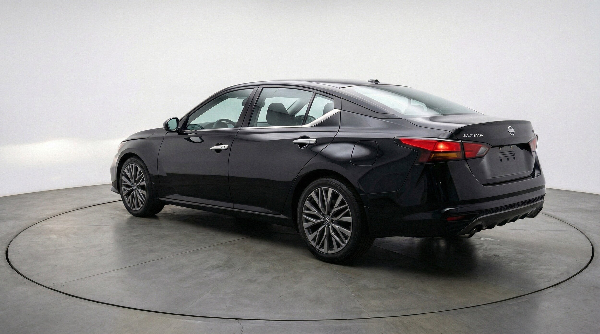 Thumbnail: 2025 Nissan Altima - 6