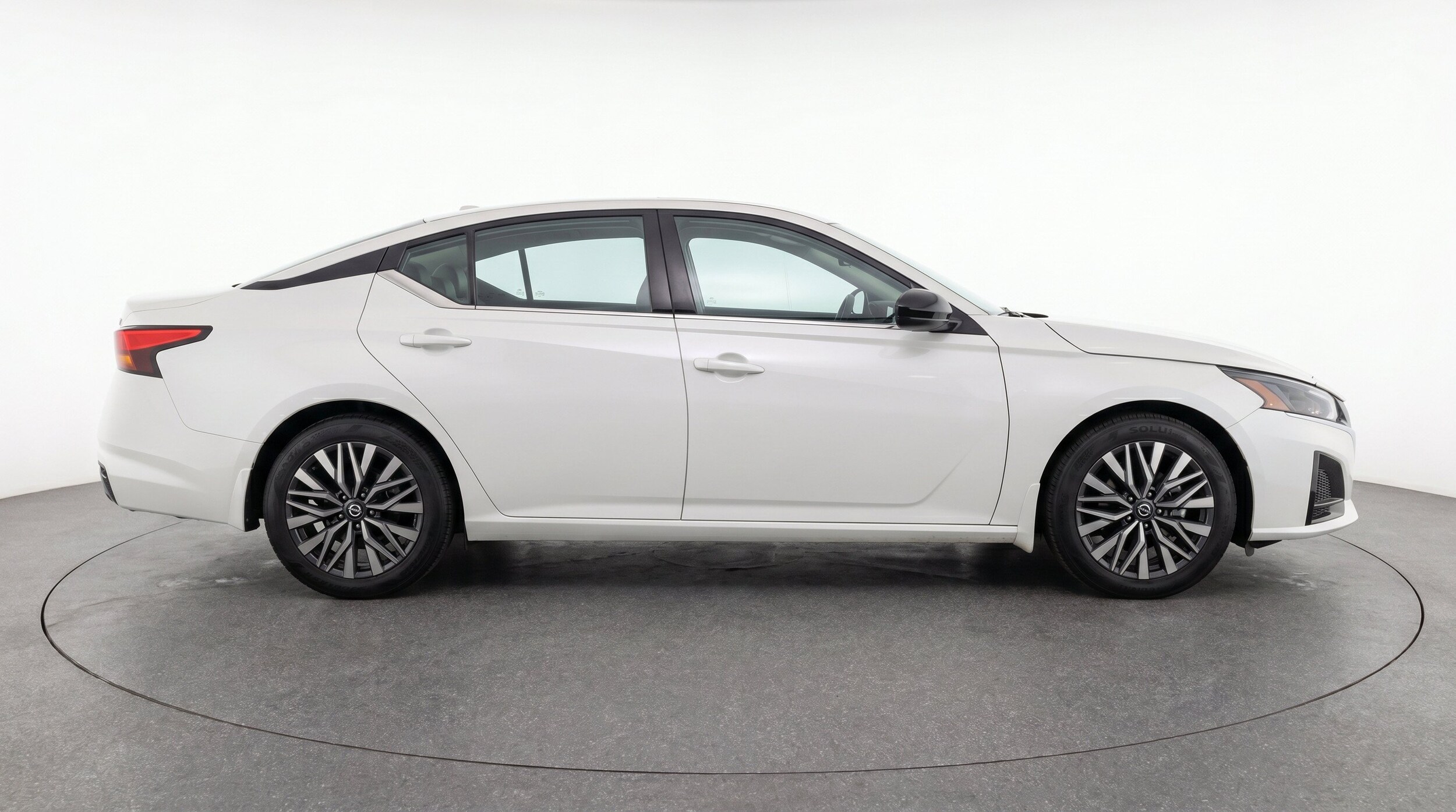 Thumbnail: 2025 Nissan Altima - 11