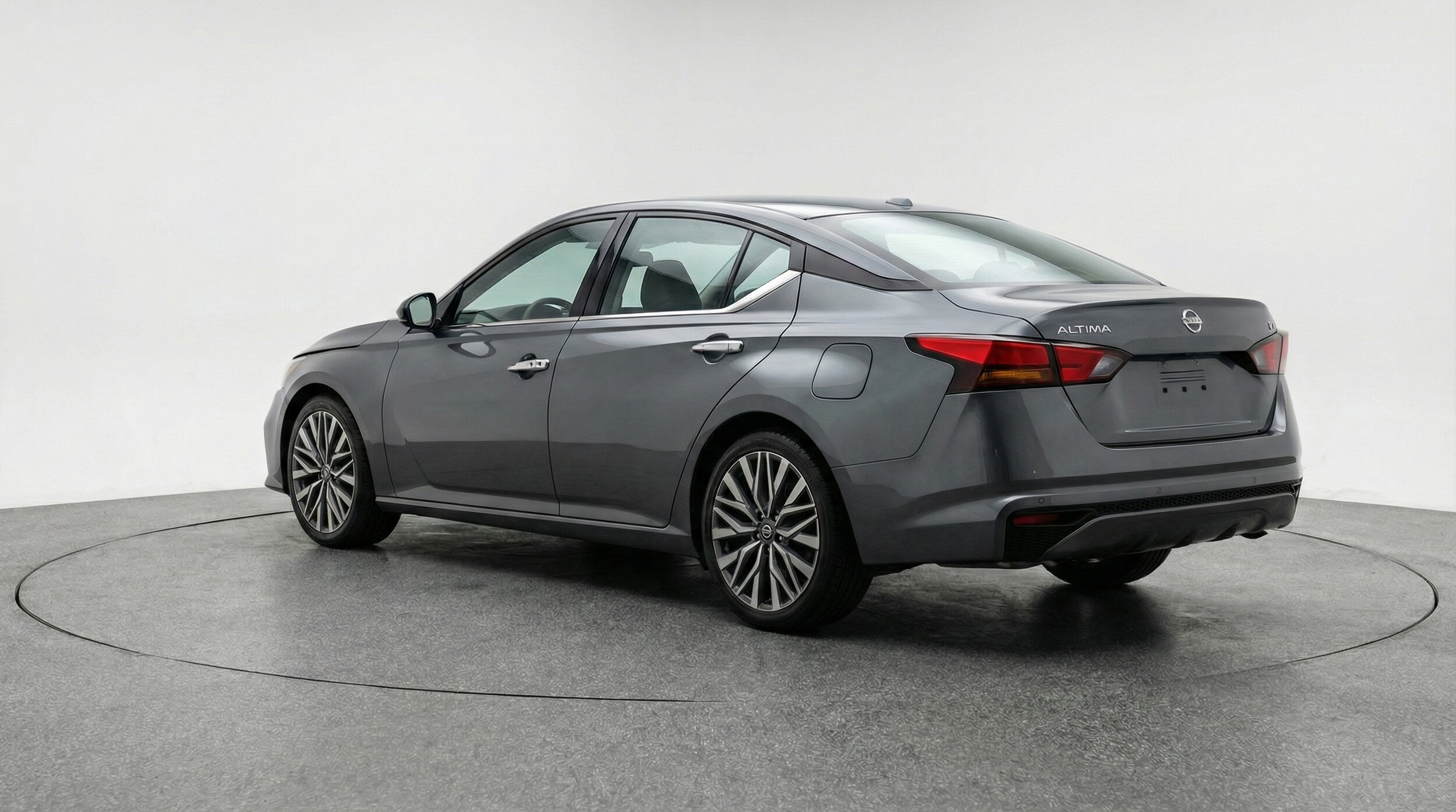 Thumbnail: 2025 Nissan Altima - 5