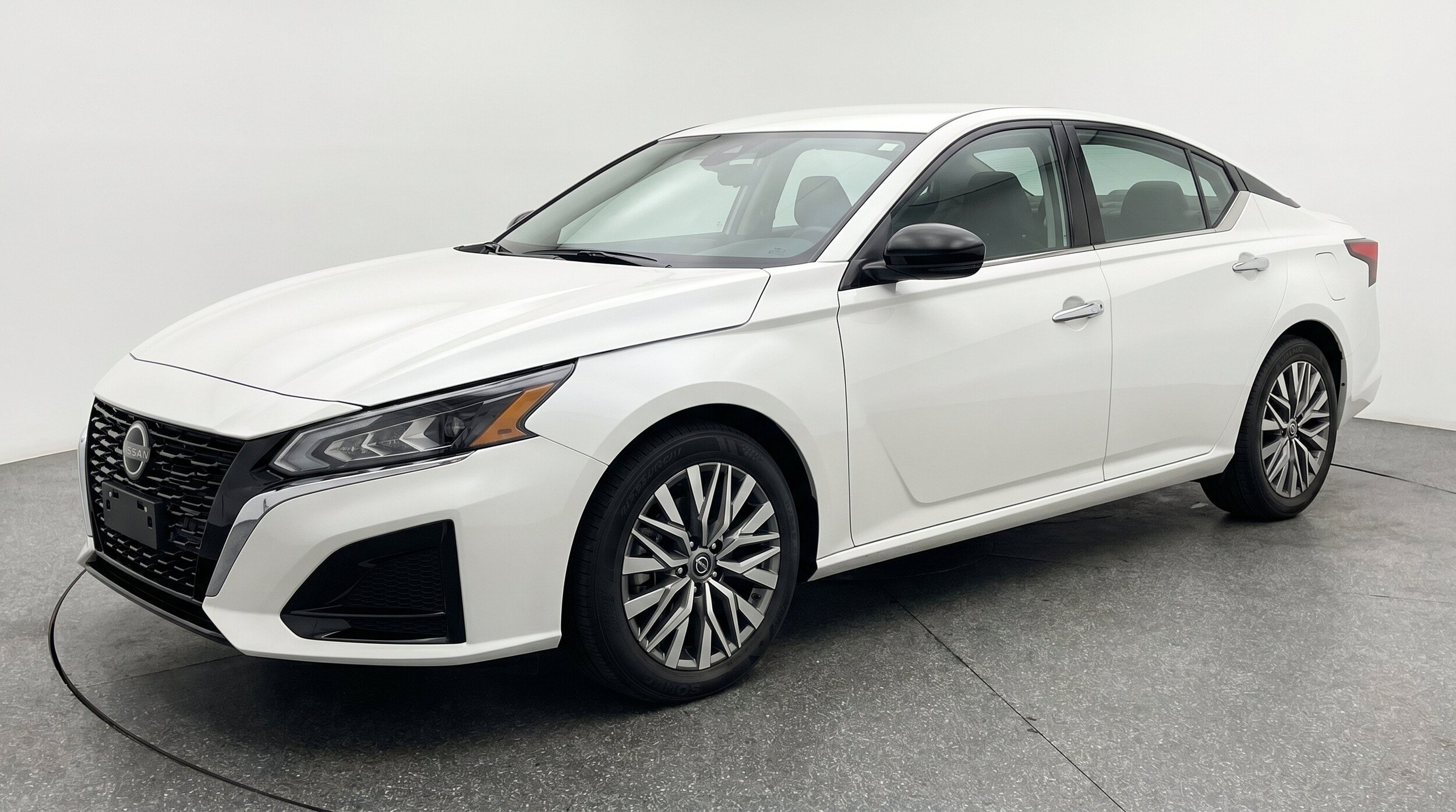 Thumbnail: 2025 Nissan Altima - 3