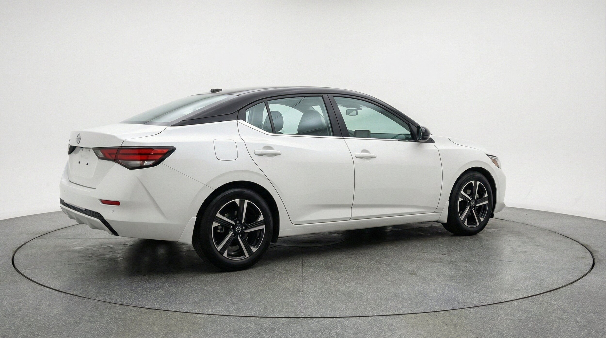 Thumbnail: 2025 Nissan Sentra - 9