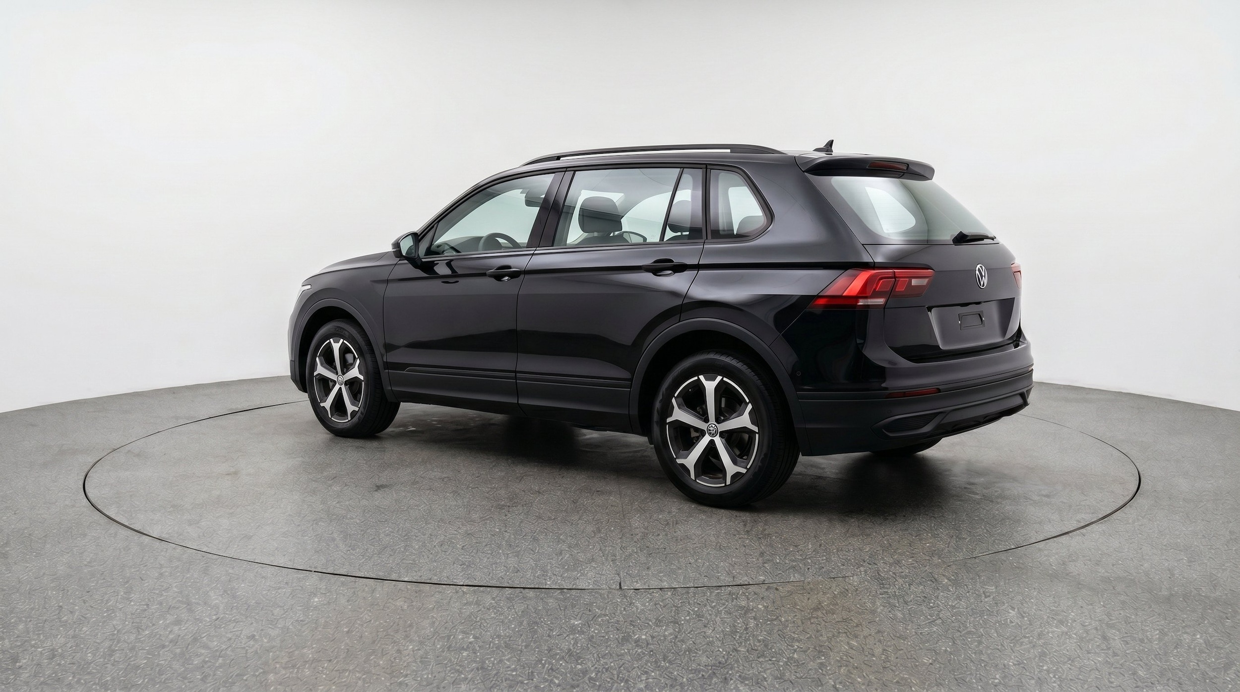 Thumbnail: 2026 Volkswagen Tiguan - 6