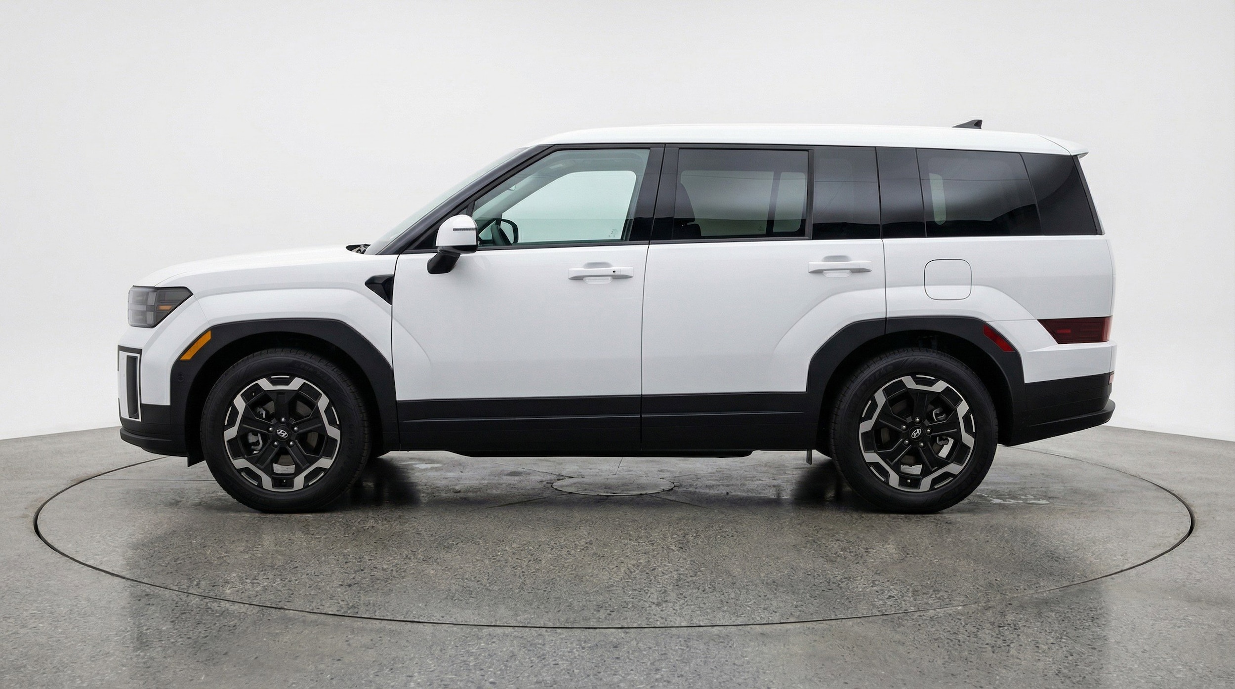 Thumbnail: 2025 Hyundai Santa Fe - 5