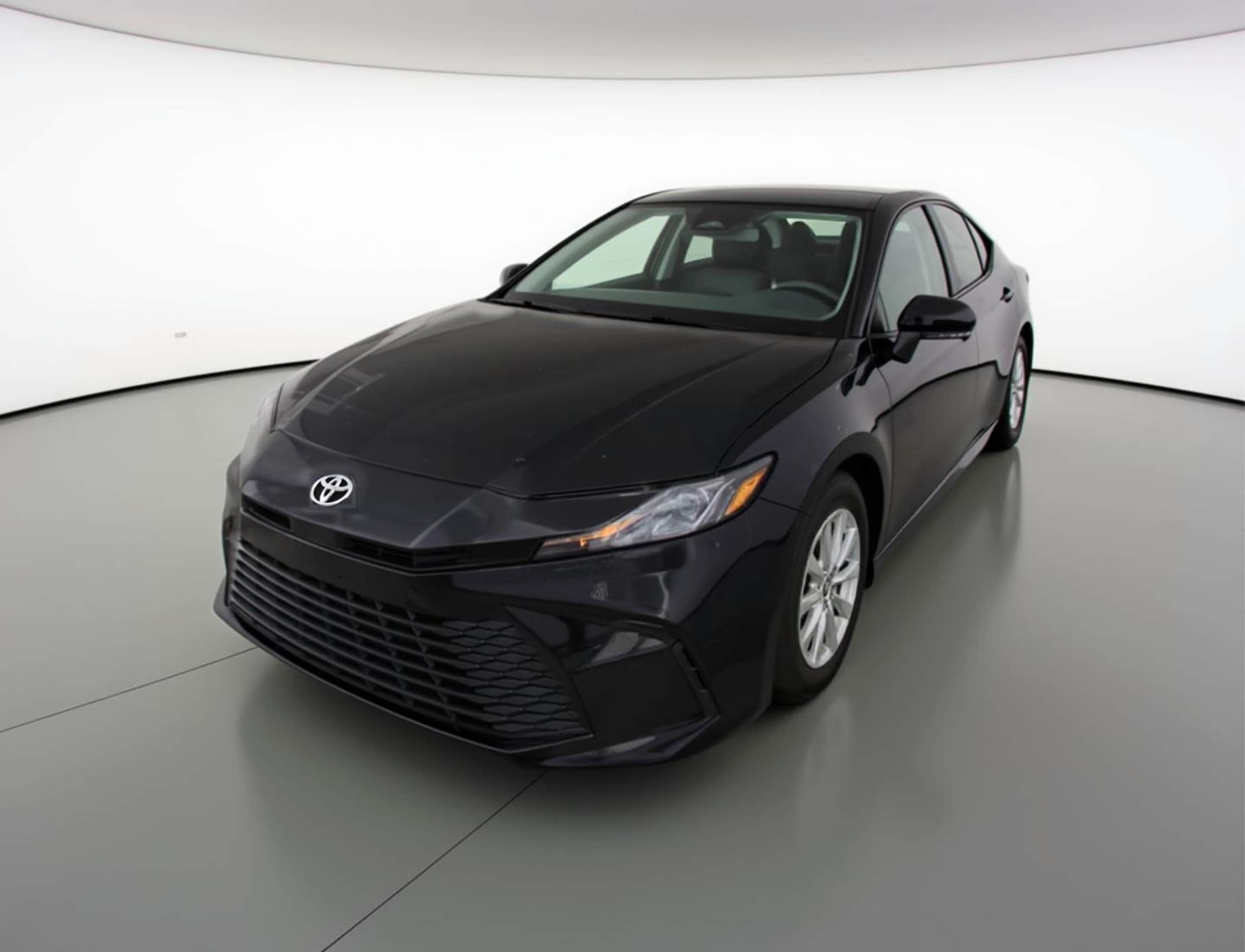 Thumbnail: 2025 Toyota Camry - 3