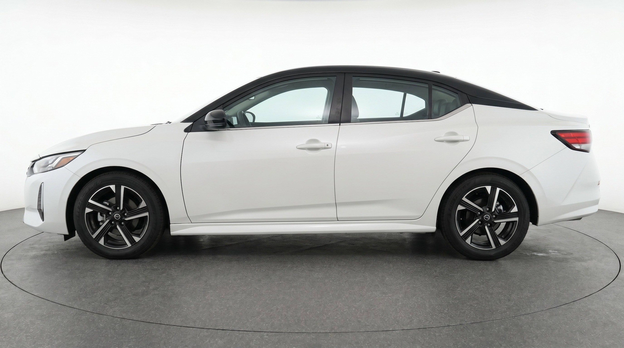 Thumbnail: 2025 Nissan Sentra - 5