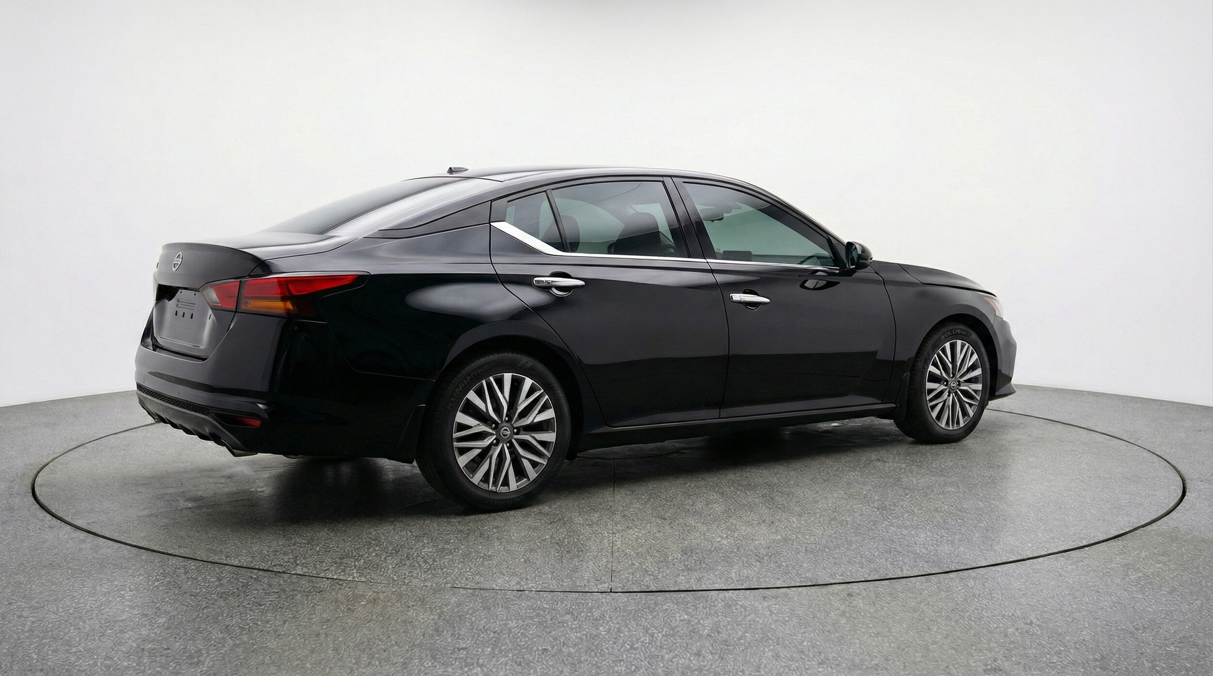 Thumbnail: 2025 Nissan Altima - 7