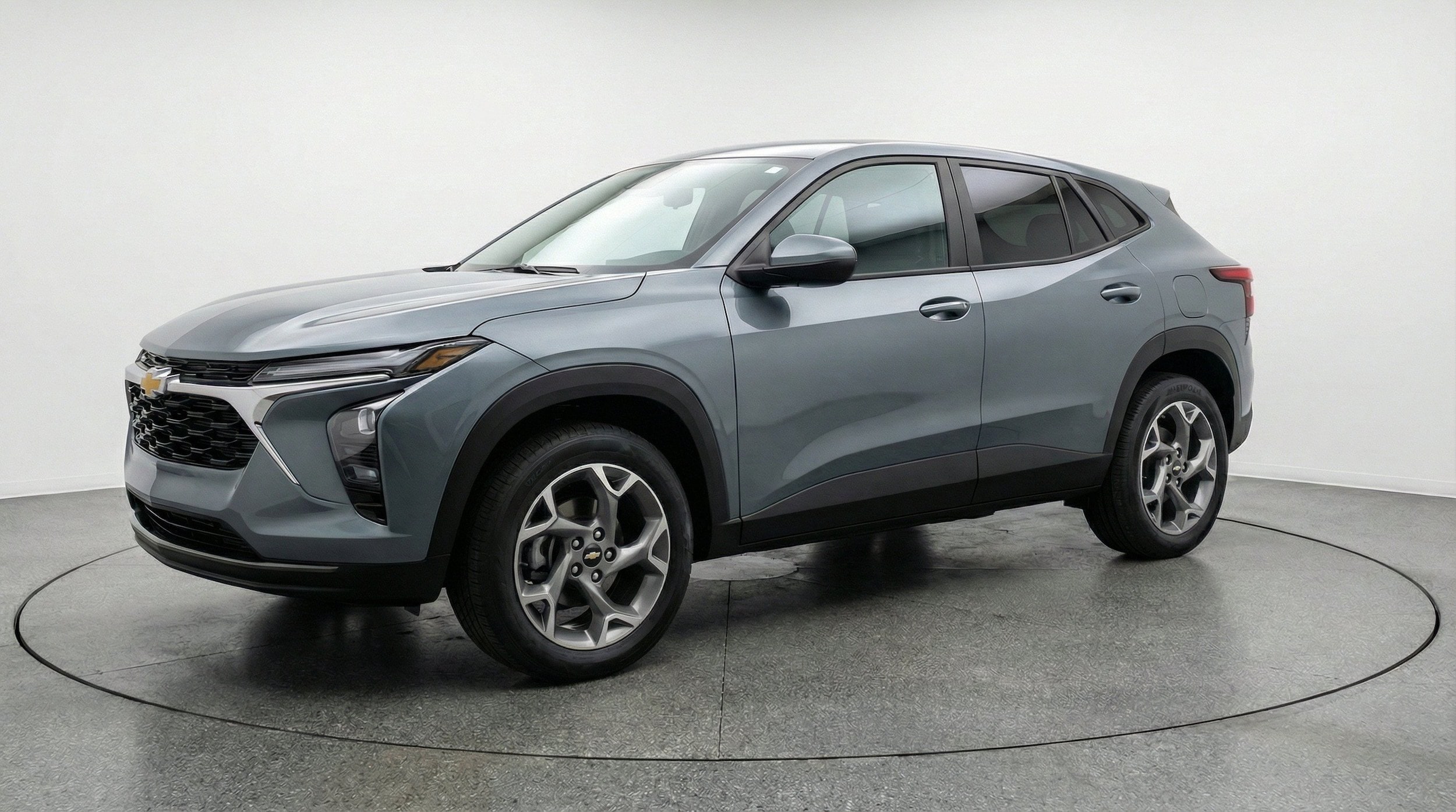 Thumbnail: 2025 Chevrolet Trax - 3