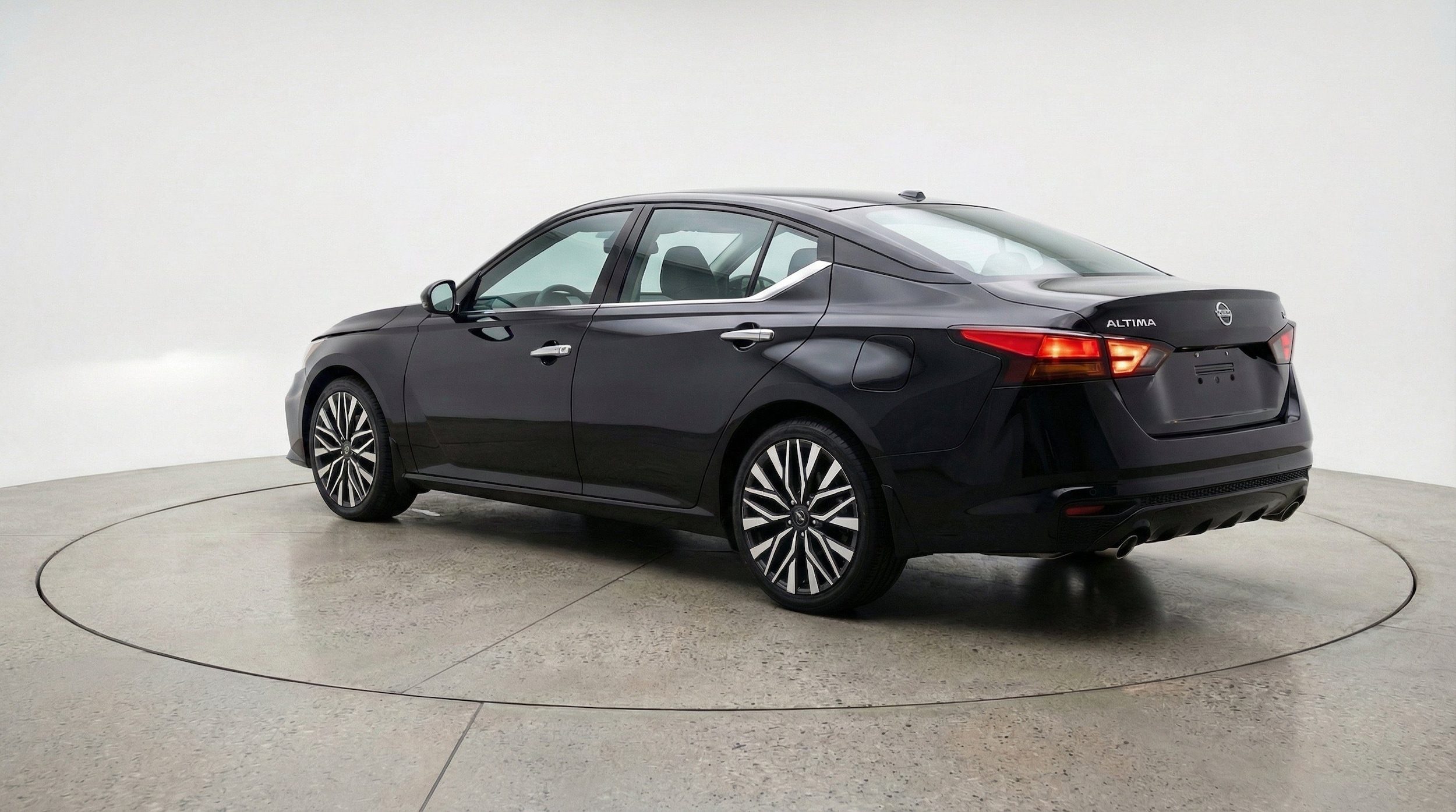 Thumbnail: 2025 Nissan Altima - 6