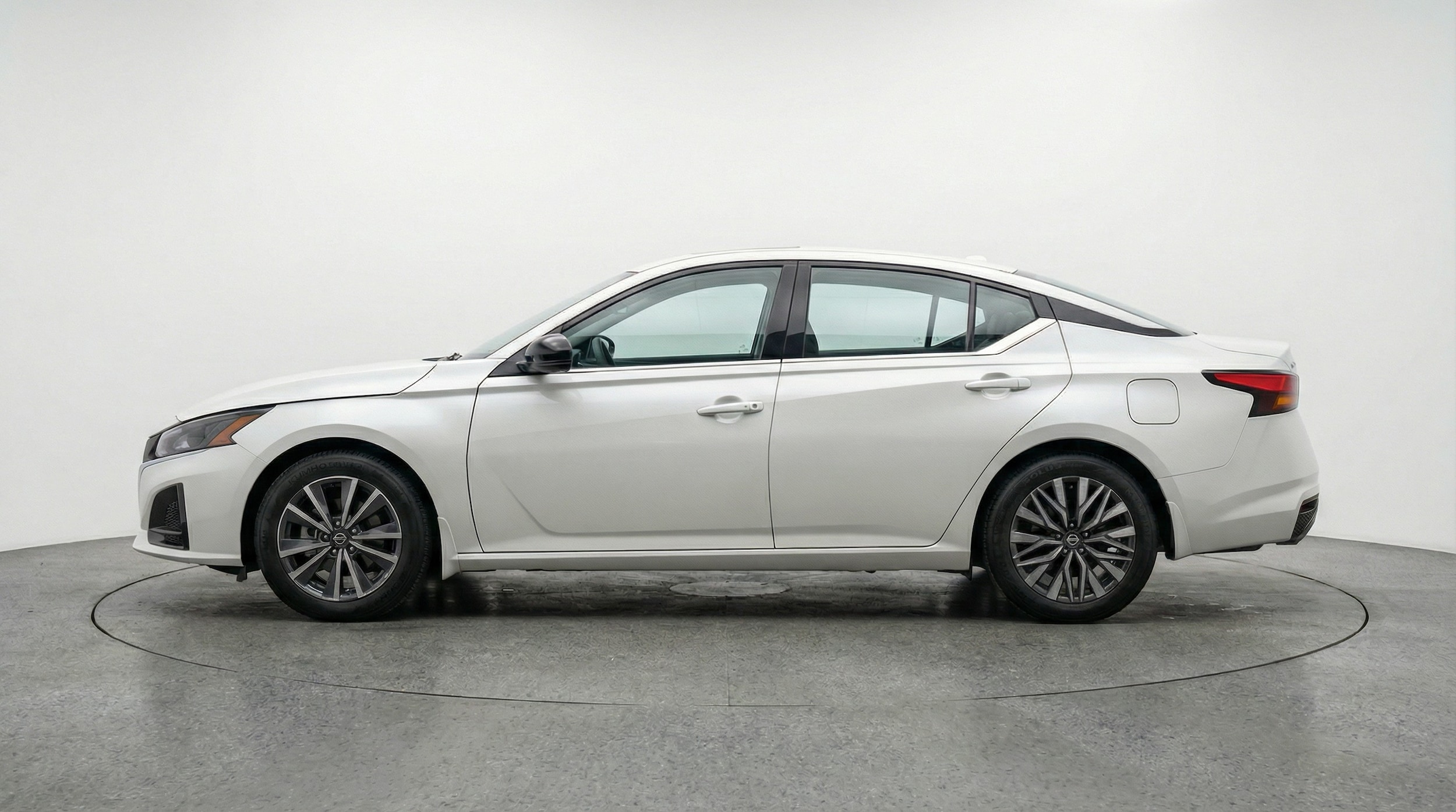 Thumbnail: 2025 Nissan Altima - 4