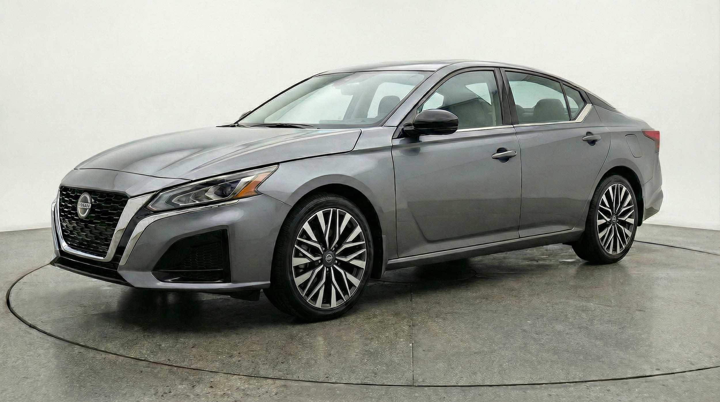 Thumbnail: 2025 Nissan Altima - 3