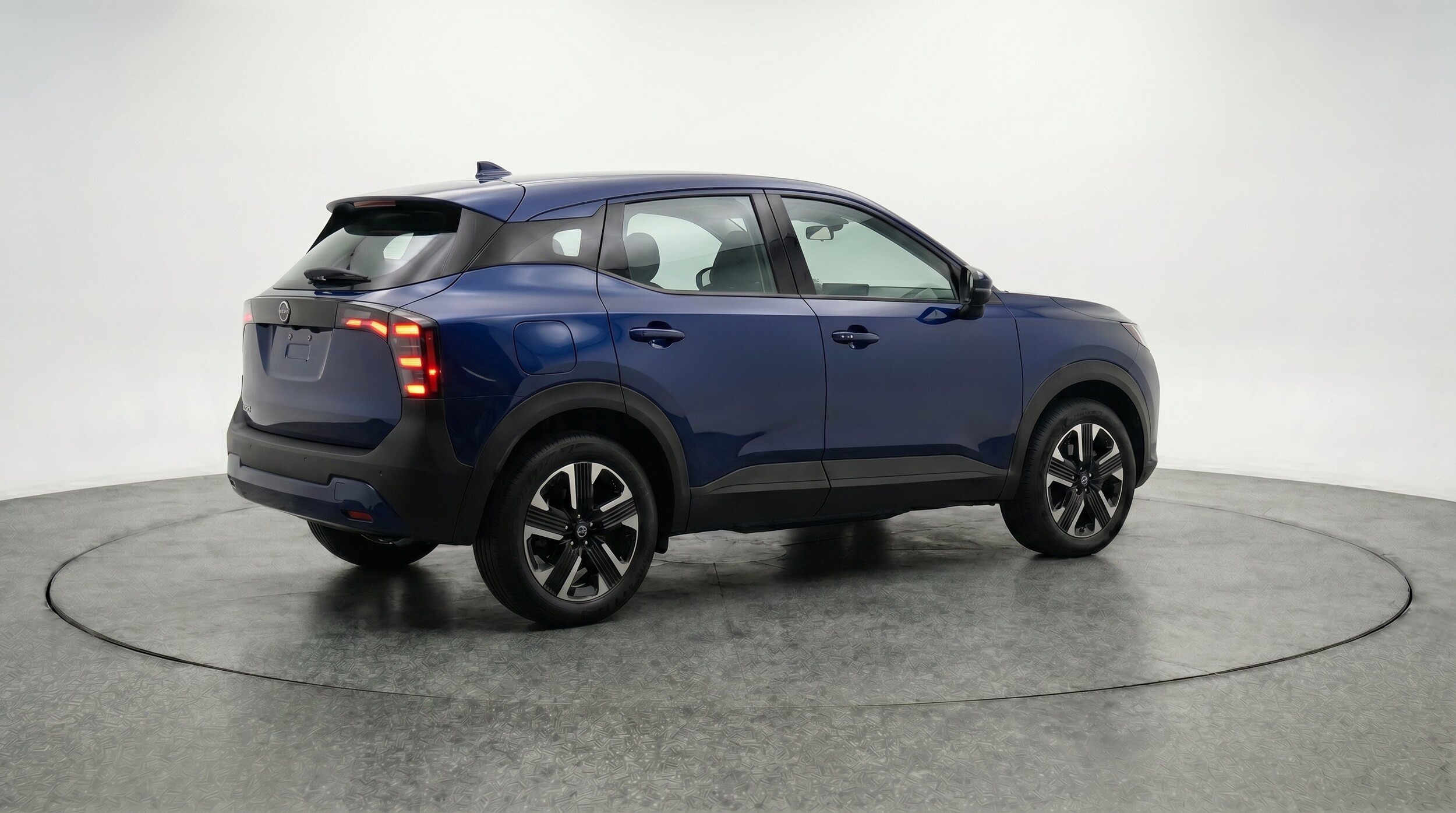 Thumbnail: 2026 Nissan Kicks - 9