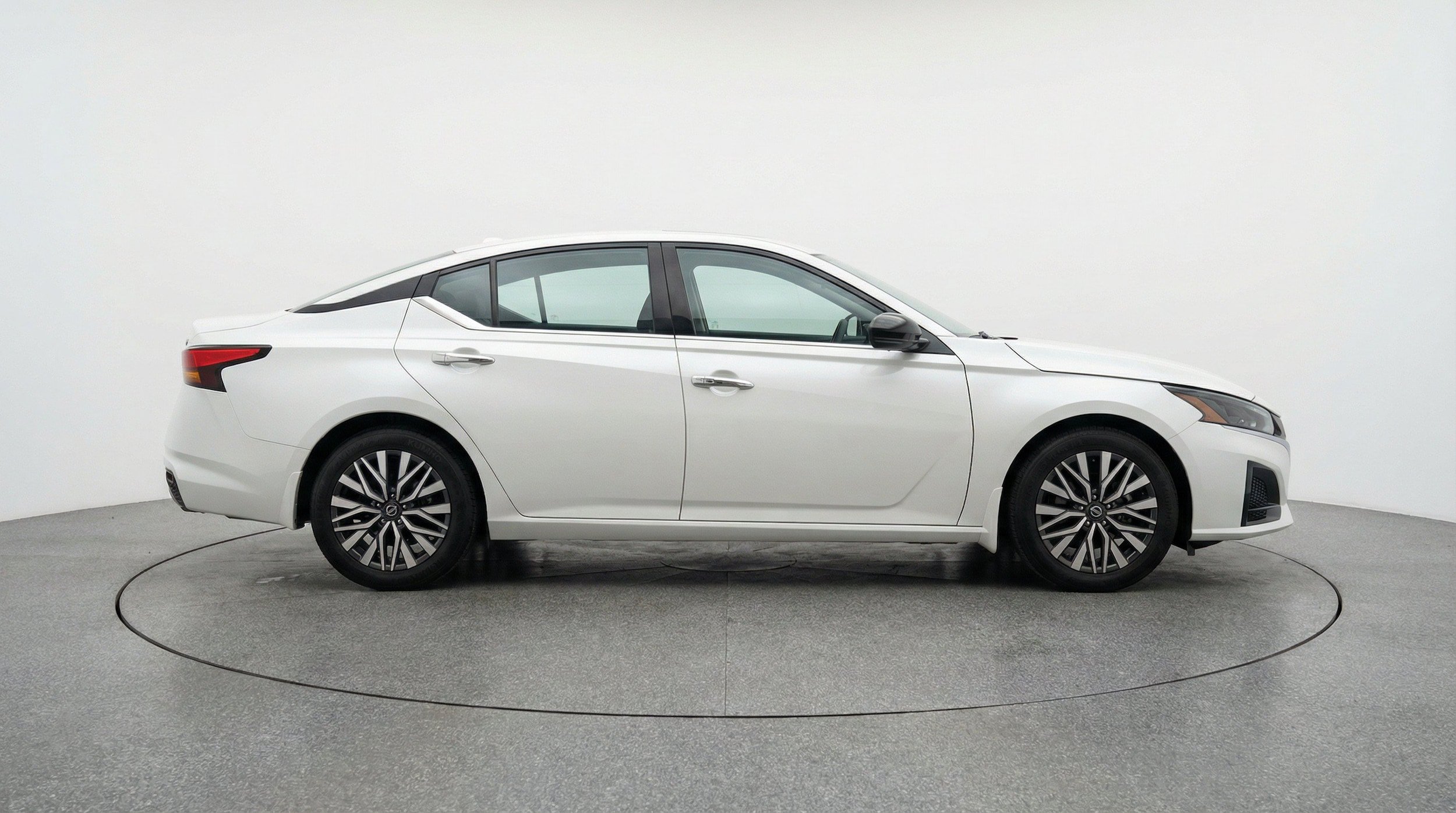 Thumbnail: 2025 Nissan Altima - 11