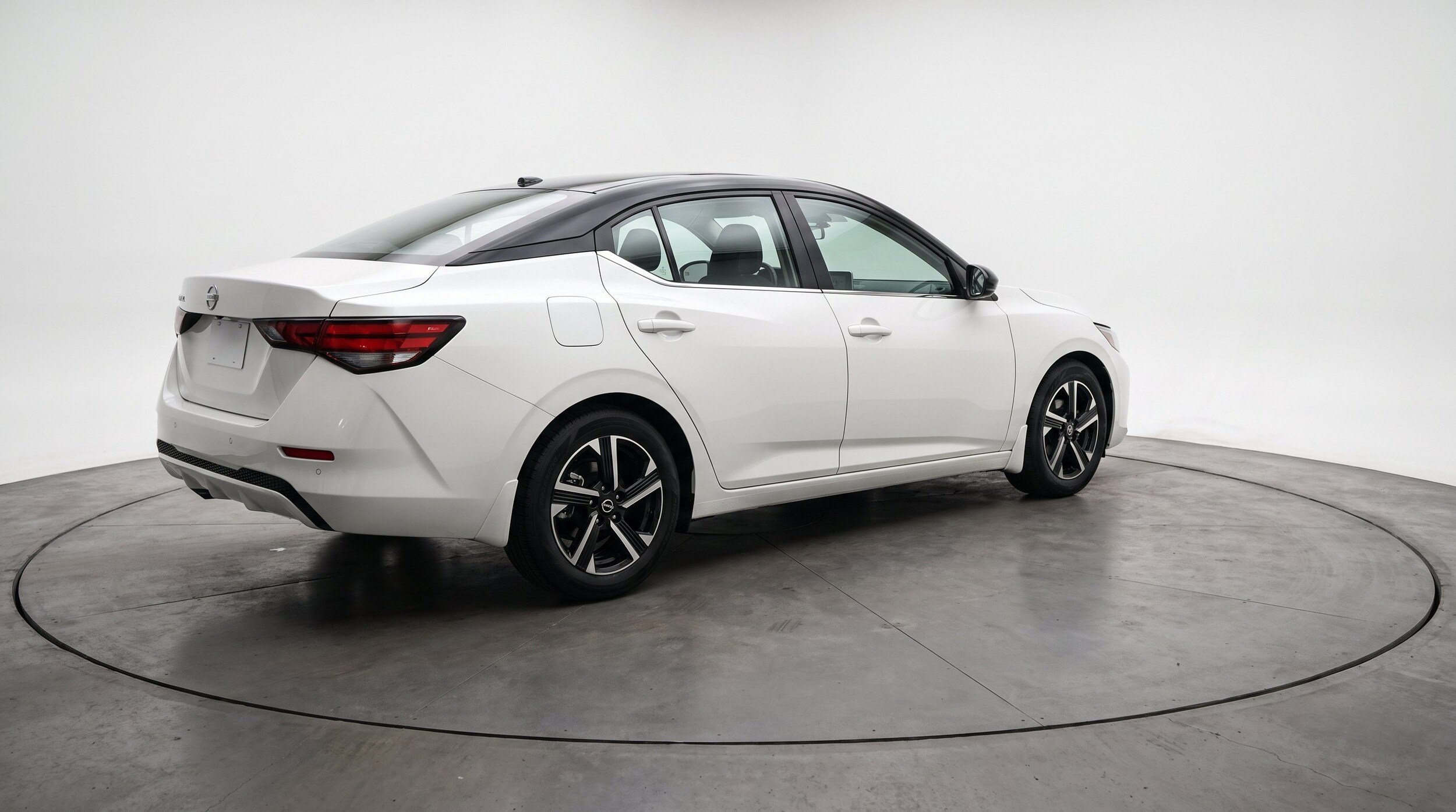 Thumbnail: 2025 Nissan Sentra - 9