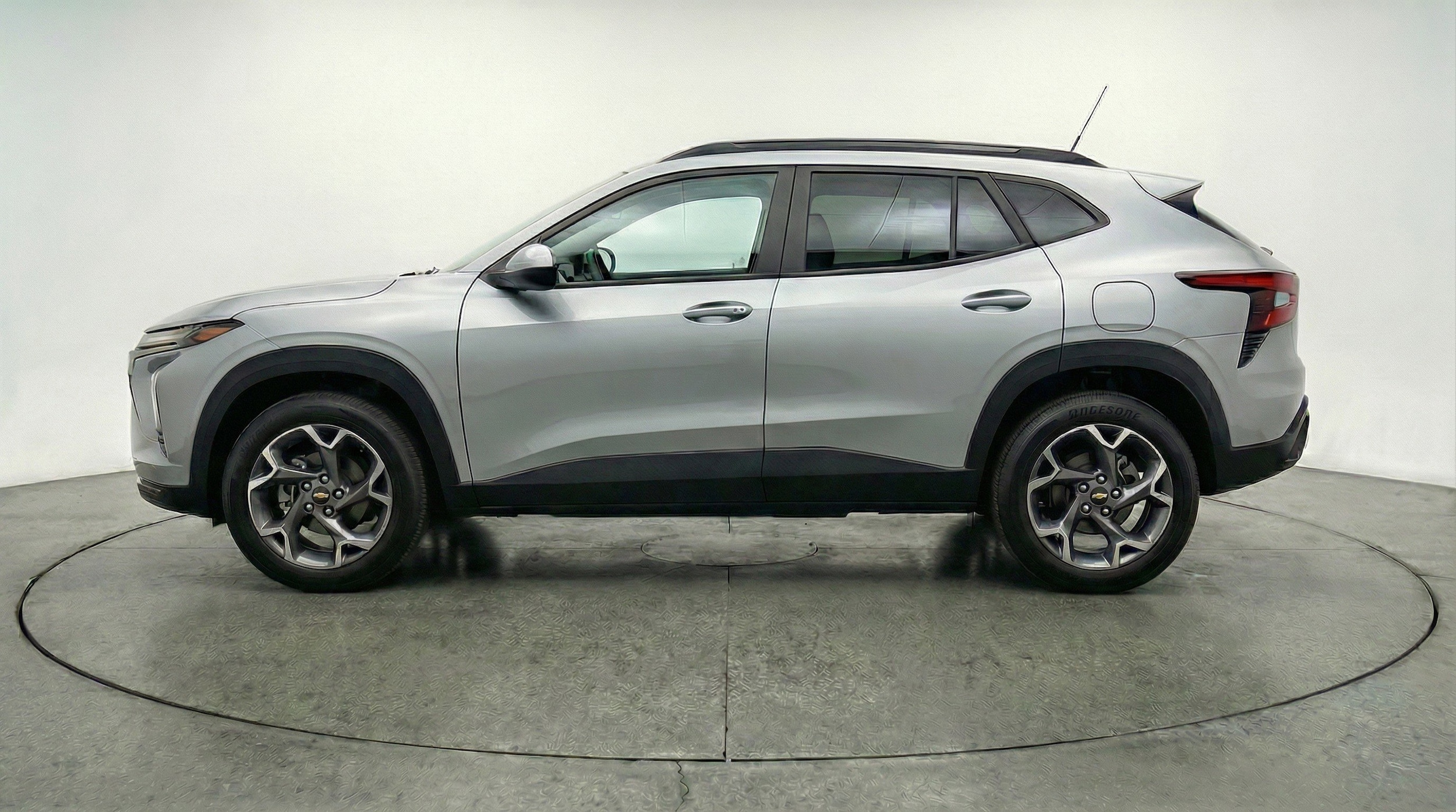 Thumbnail: 2025 Chevrolet Trax - 5