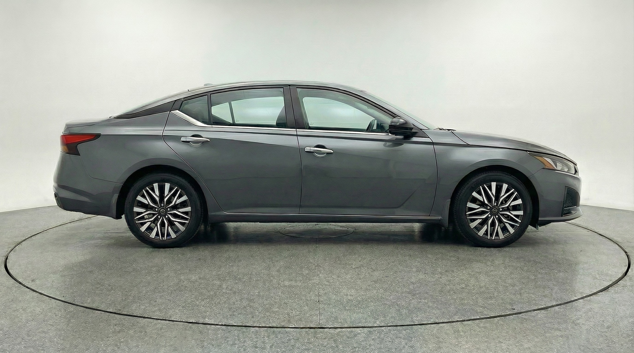 Thumbnail: 2025 Nissan Altima - 8