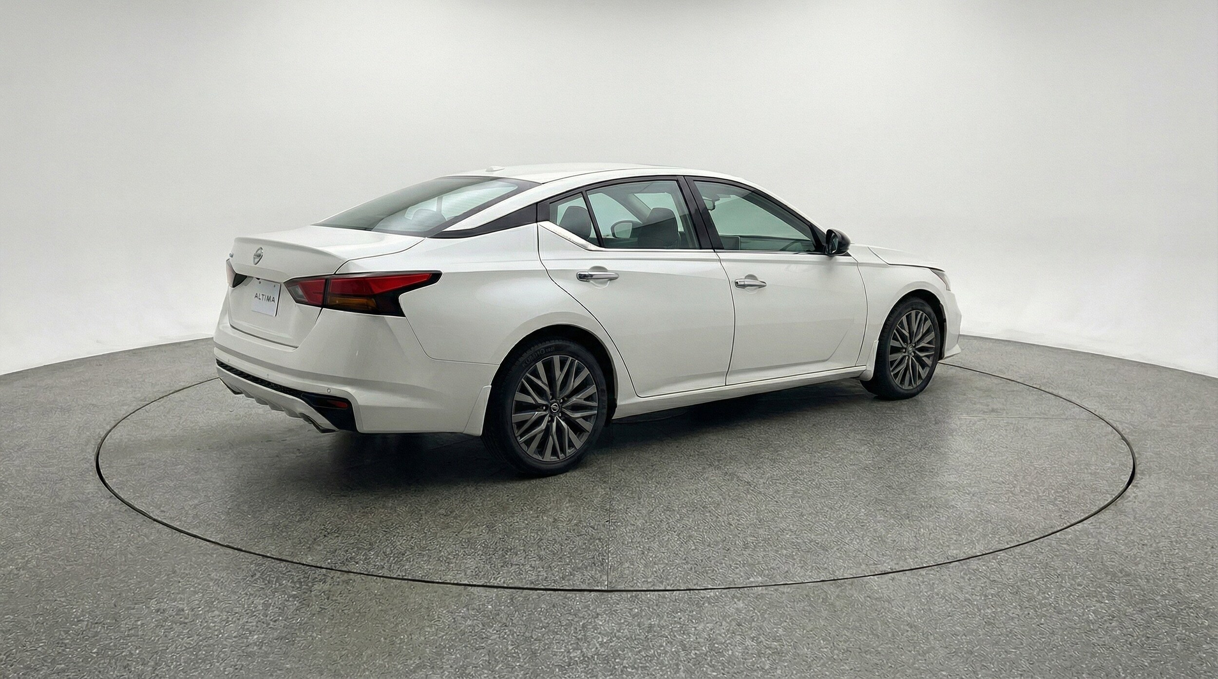 Thumbnail: 2025 Nissan Altima - 9